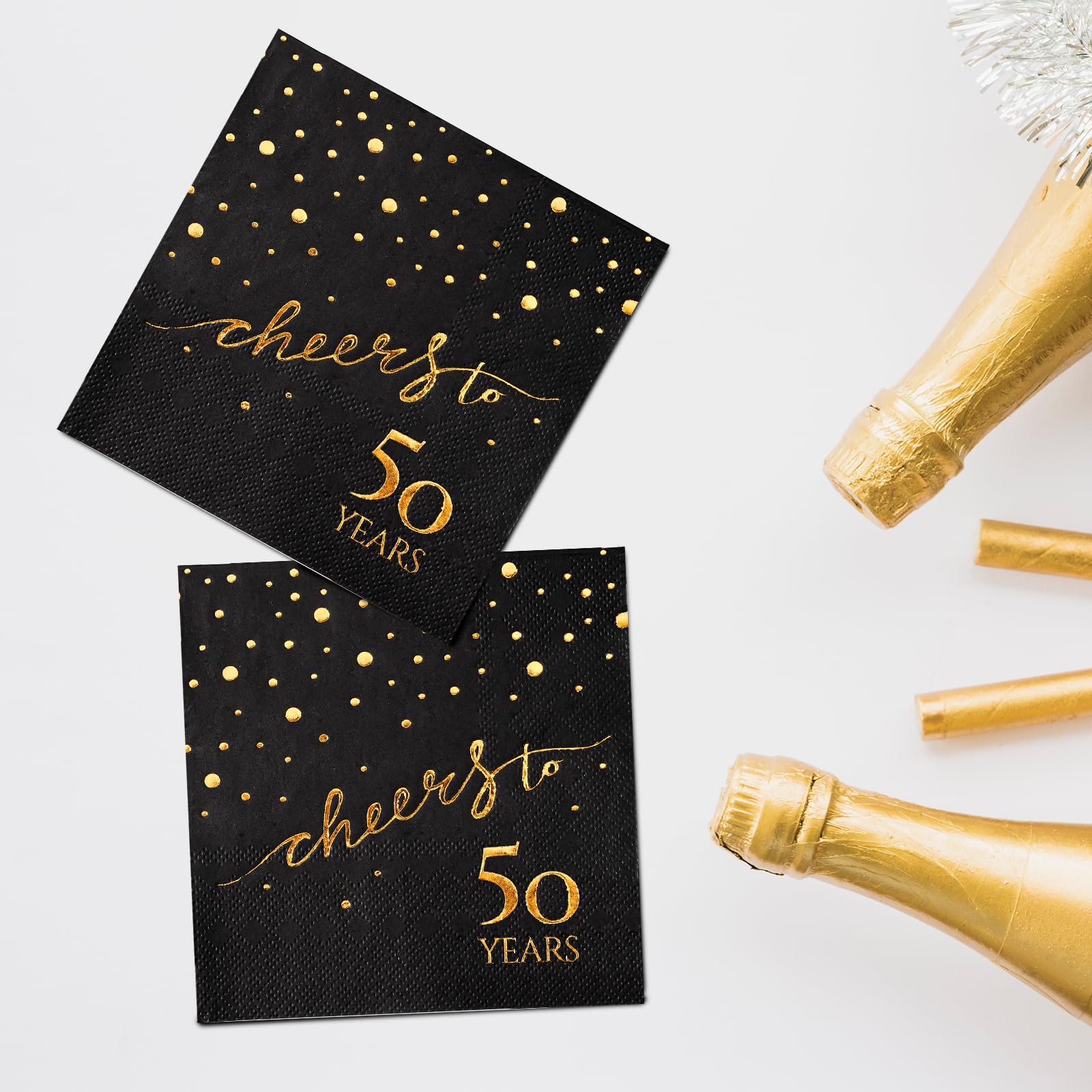 Paquete de 100 servilletas de 50 cumpleaños, servilletas de cóctel de 3 capas de 5 x 5 pulgadas, servilletas de papel para decoración de cumpleaños, boda, aniversario, negro y dorado