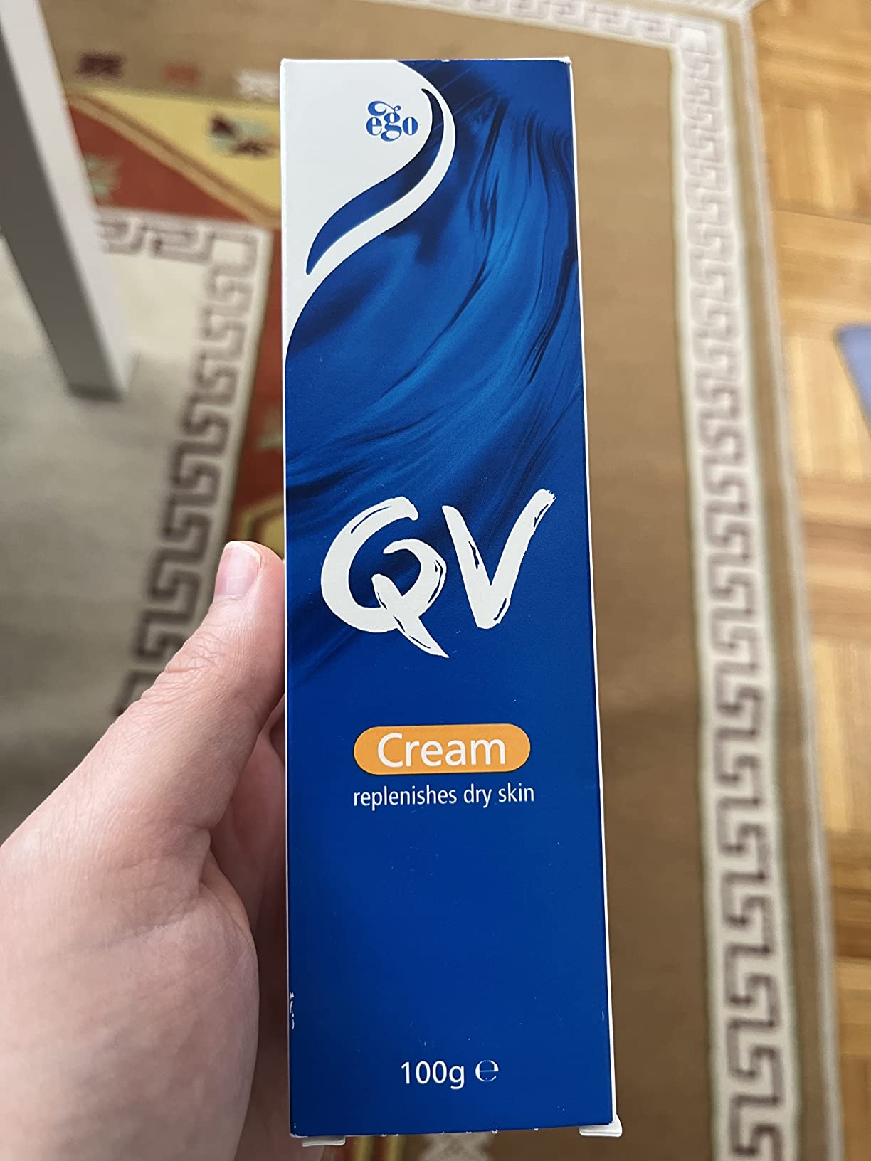 QV Cream with 10% Glycerin (100g) Rich Protective Moisturiser for Sensitive, Dry Skin, Fragrance Free, Noncomedogenic Body Cream, Hydrating Skin Care for Eczema, Psoriasis, Dermatitis, Tube