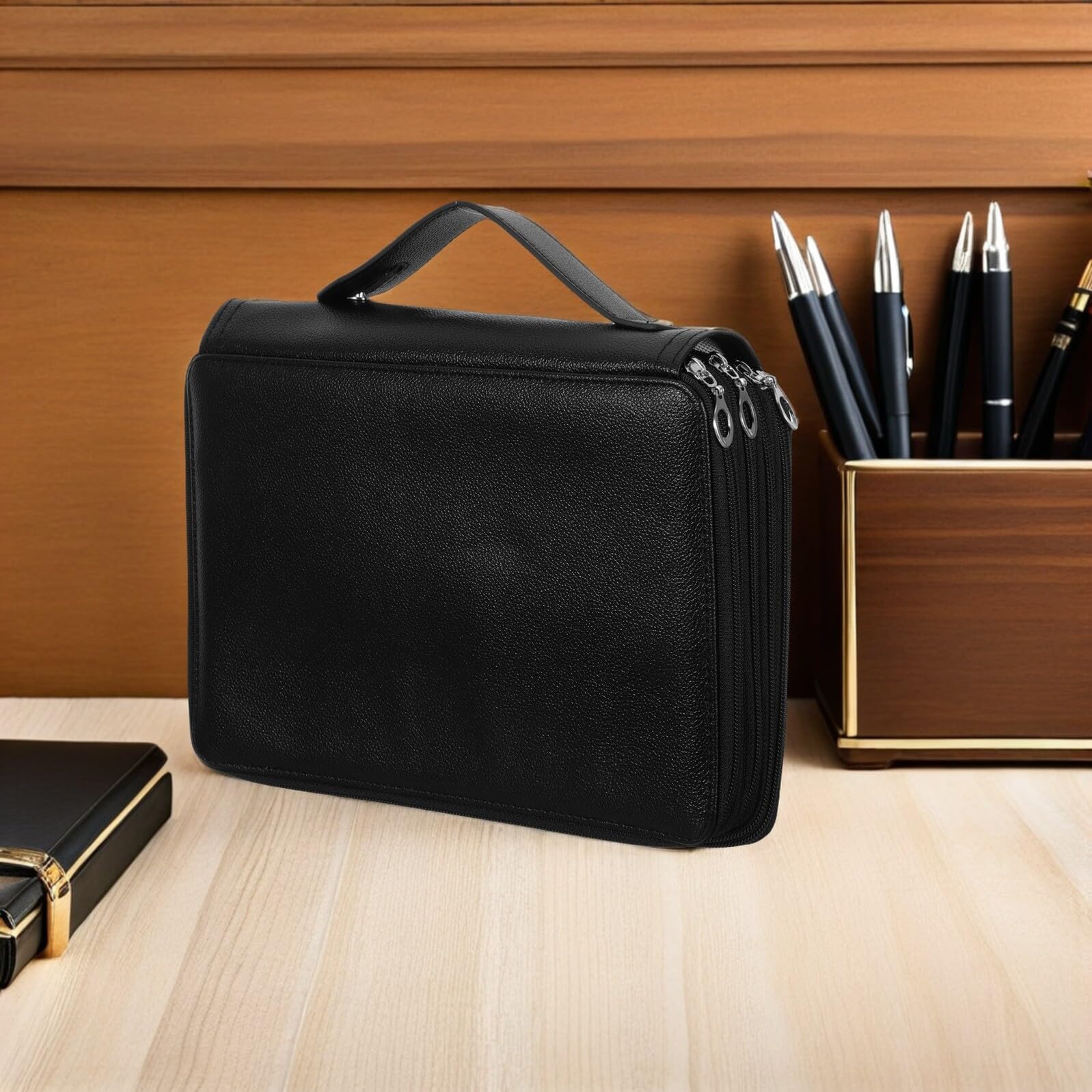 Anneome Trousse à Crayons de Couleur Noire 200 Emplacements, Grosse Capacité 4 Compartiments Zippés, Organiseur Multicouche pour Fournitures Scolaires et Artistiques, Étui Portable