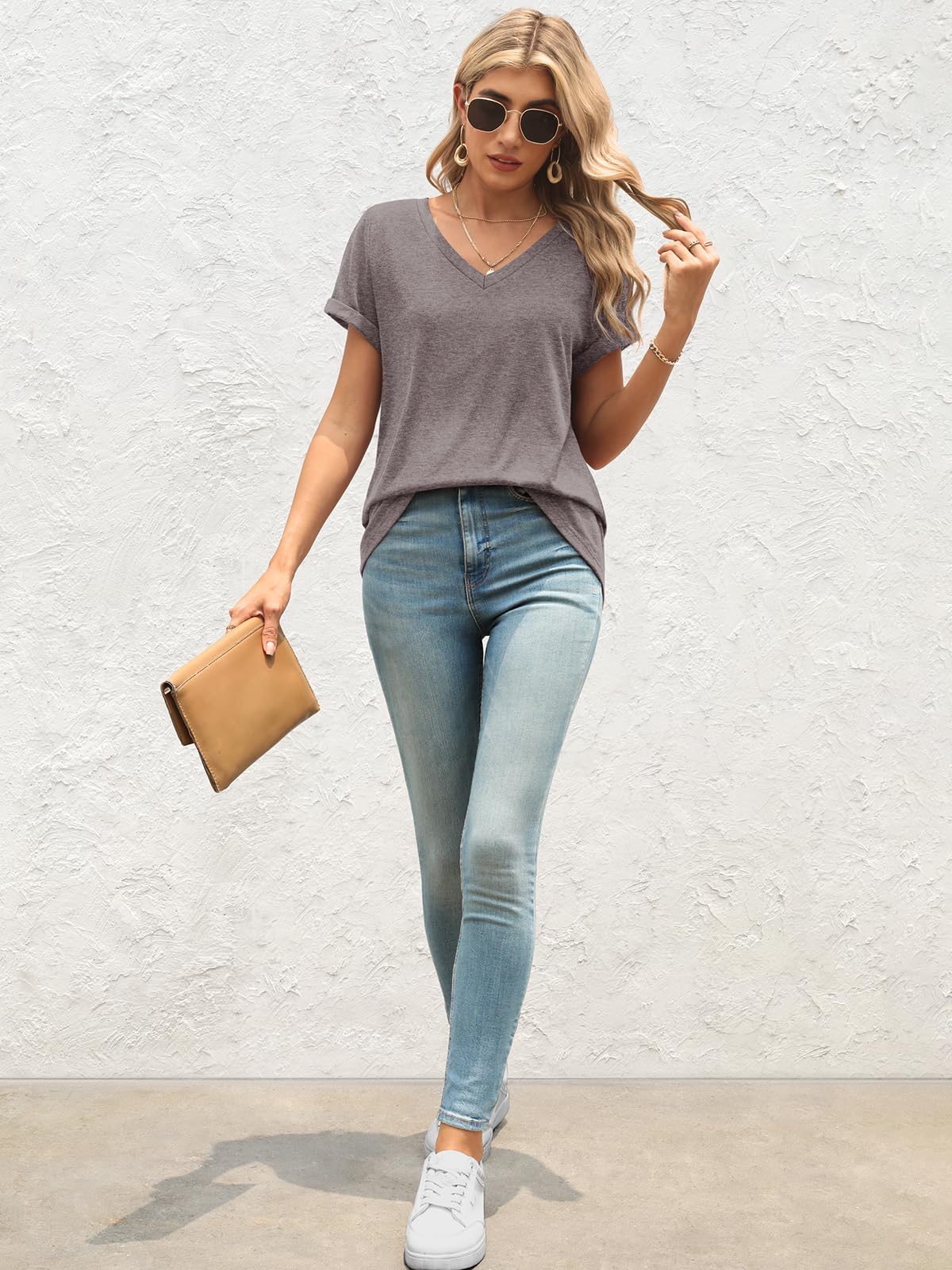 ATHMILE T Shirts Short Sleeve V Neck Tees for Women Fashion Tops Trendy Lightweight Casual Summer Outfits Clothes 2025 Beach