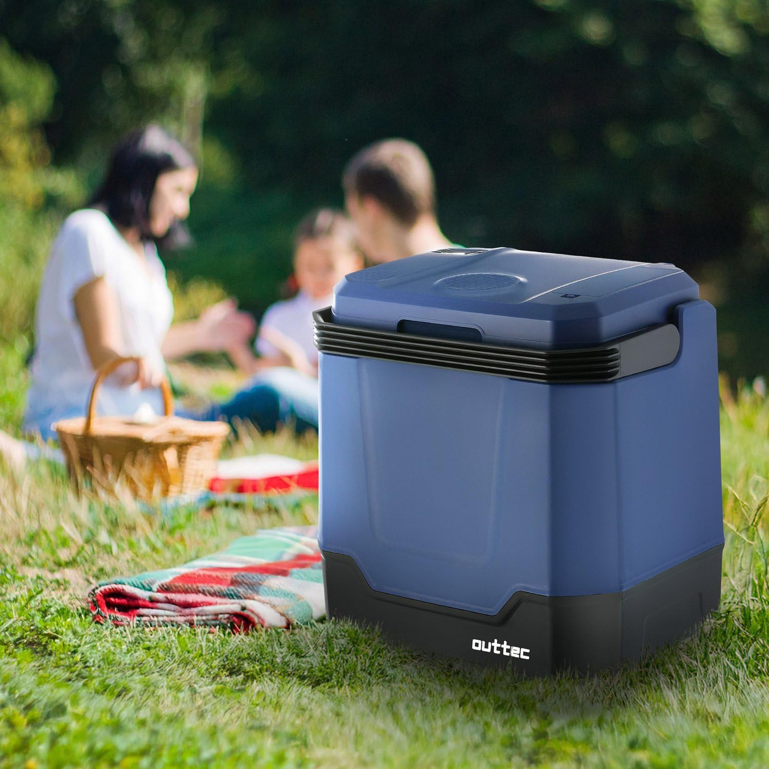 kühlbox elektrisch camping Outtec Mini Kühlschrank, 33L Nutzinhalt, Elektrische Auto, Kühlschrank, Tragbare Kühlboxen, Kühltasche für Camping, Büro, Garten, Picknick, Outdoor, (Marineblau) Sport & Freizeit Größe:Xl/11 Camping La Pinede, Calvi, Cat_Lvl_1: Zubehör
