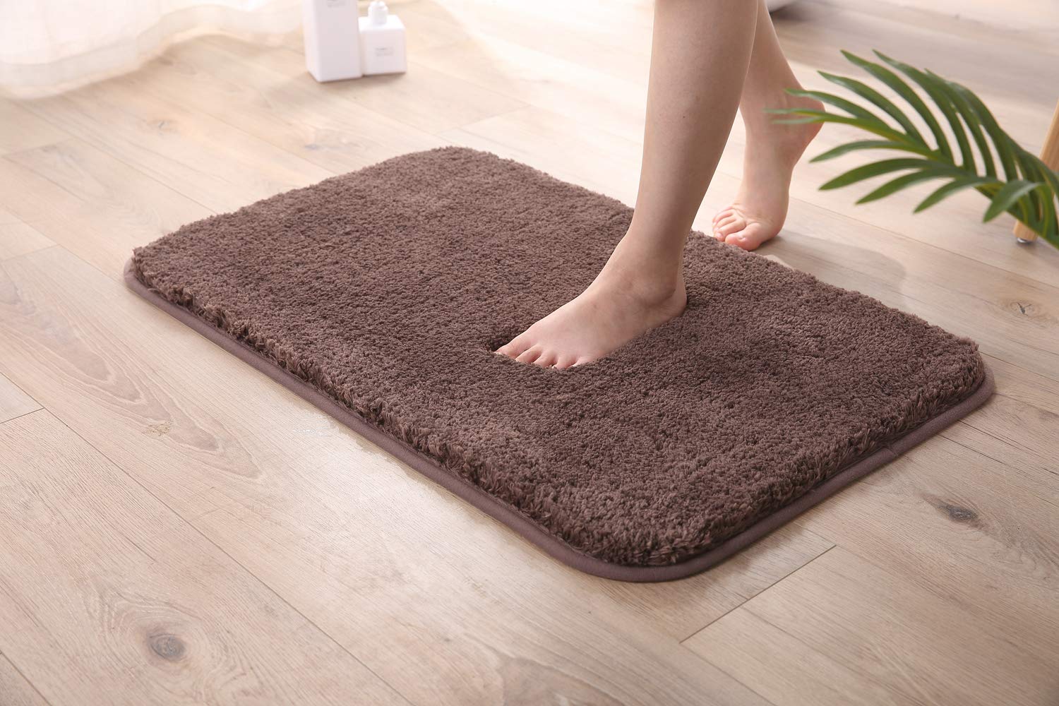 donado Bath Mats Fluffy Shaggy Bathroom Mat Ultra Water Absorbent Bath Rugs Non-slip Machine Washable for Shower, Bathroom(Chestnut brown 40cmX60cm)