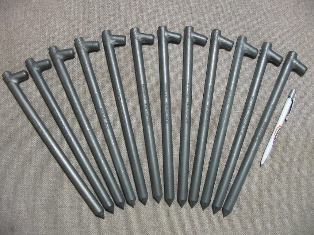 A 12 Pack of Heavy Duty Metal Tent Stakes, pegs,Anchors 12" Long