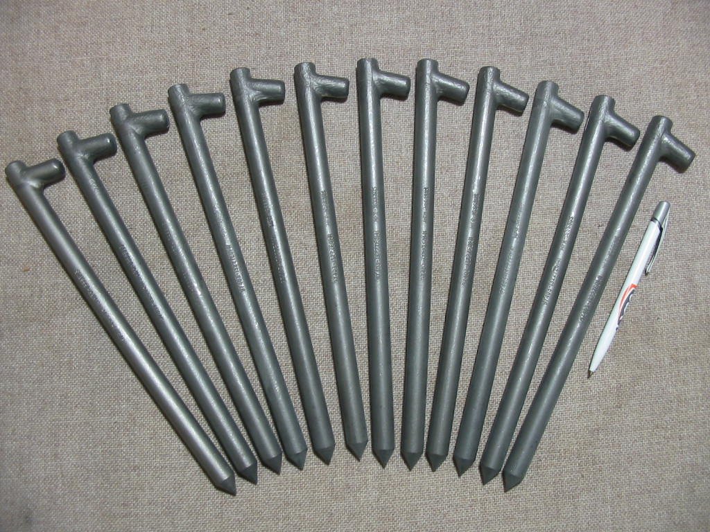 A 12 Pack of Heavy Duty Metal Tent Stakes, pegs,Anchors 12