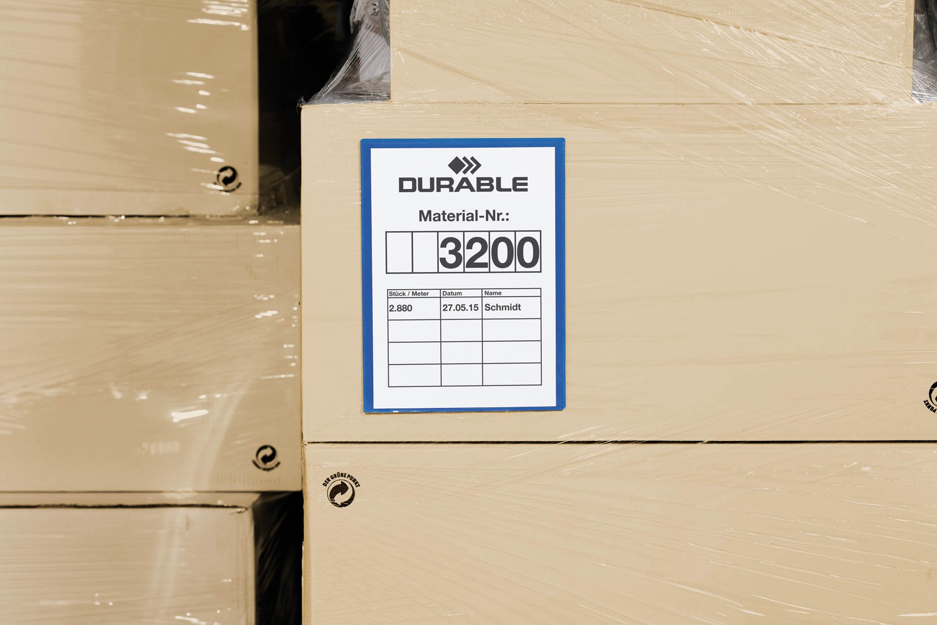 Durable Selbstklebende Kennzeichnungstasche, für Dokumente in A4 quer, Packung à 50 Stück, dunkelblau, 179807 | Haftet auf glatten Oberflächen, 2 Klebestreifen, aus strapazierfähiger Hartfolie, scannertauglich