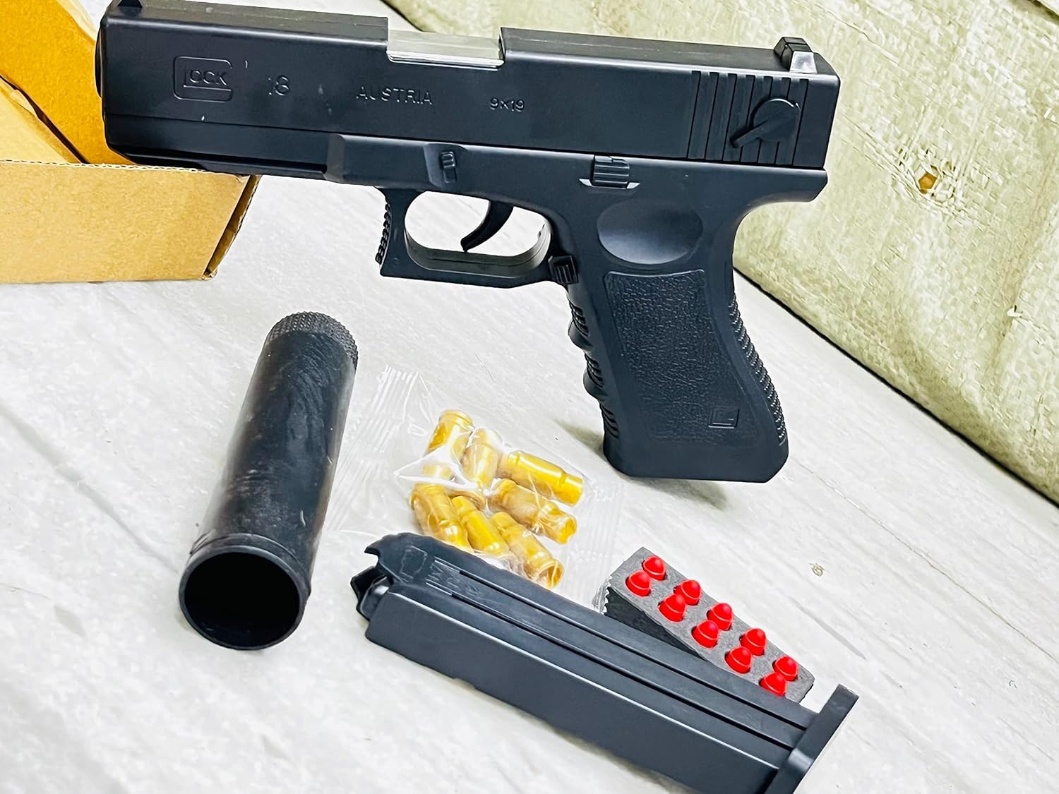 Toy Gun for Boys with Soft Bullets, Toy Pistol with Jump Ejecting Mag, Toys Foam Blaster with 30 Pcs EVA Darts, Gifts for Boys Kids and Girls Ages 7,8,9,14+, (Black)