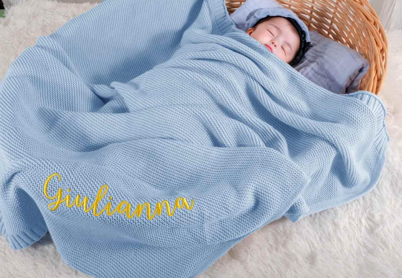 Customized Baby Blanket, Personalized Hand-Embroidered Blanket with Name, 40 * 30inch, Chunky Knit Soft Newborn Blankets Embroidery Patterns, Gifts for Boy/Girl（Sky Blue）