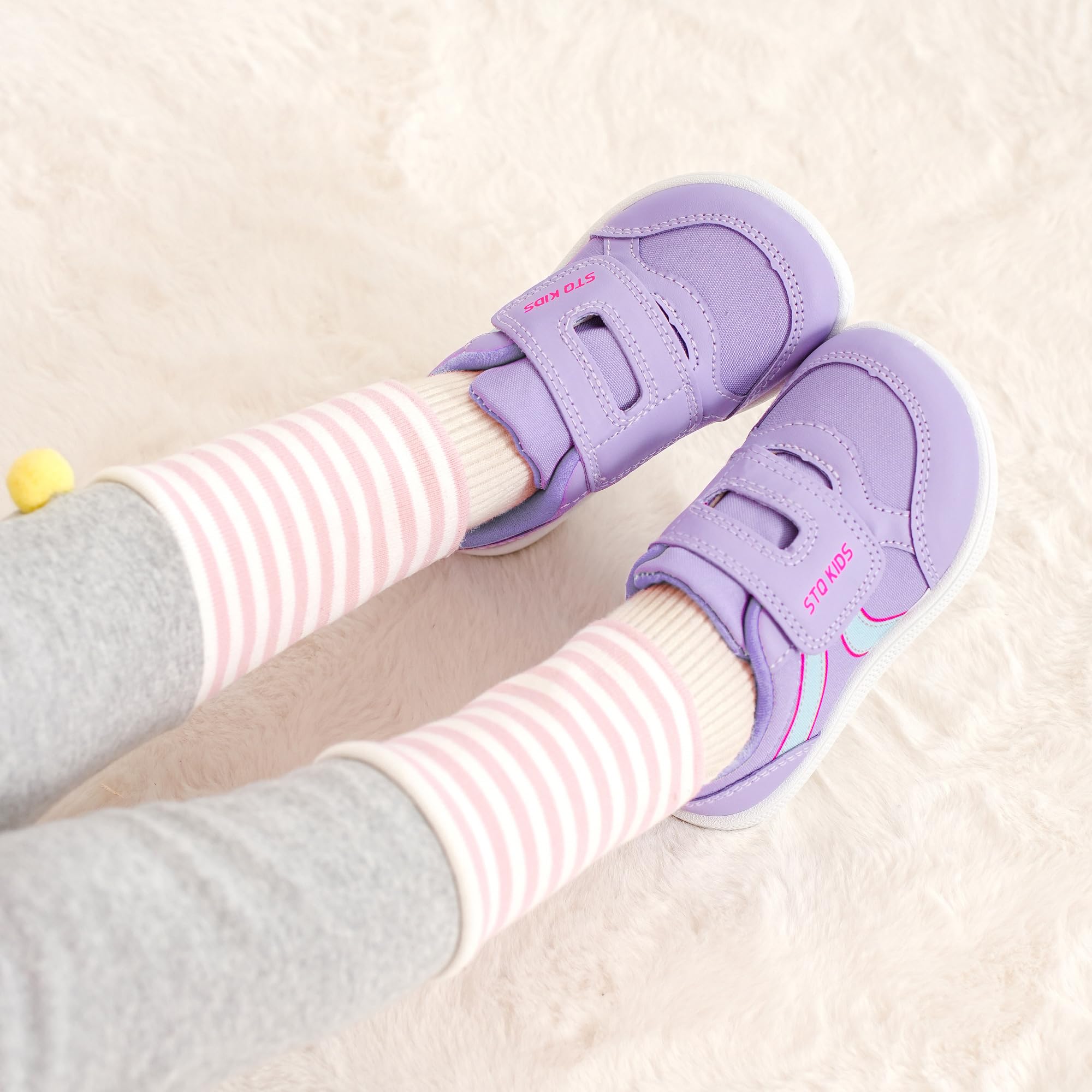 Toddler Wide Toe Box Shoes Girls Barefoot Shoes Girl Sneakers Kids Tennis Shoes Preschool Non Slip Lightweight Comfortable First Walking Running Outdoor Activities Light Purple Infant Size 4