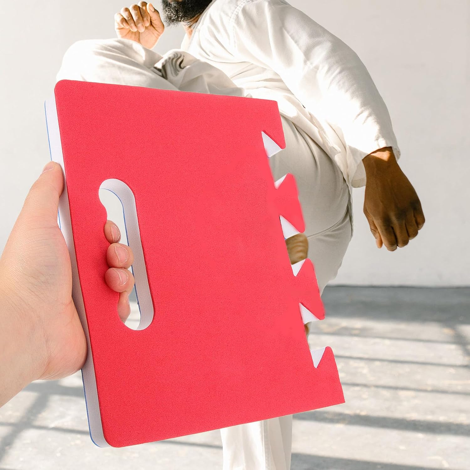 Taekwondo Board for Breaking, Reusable Karate Training Board, Portable Martial Arts Practice Equipment Prop for Beginners Indoor Skill Development