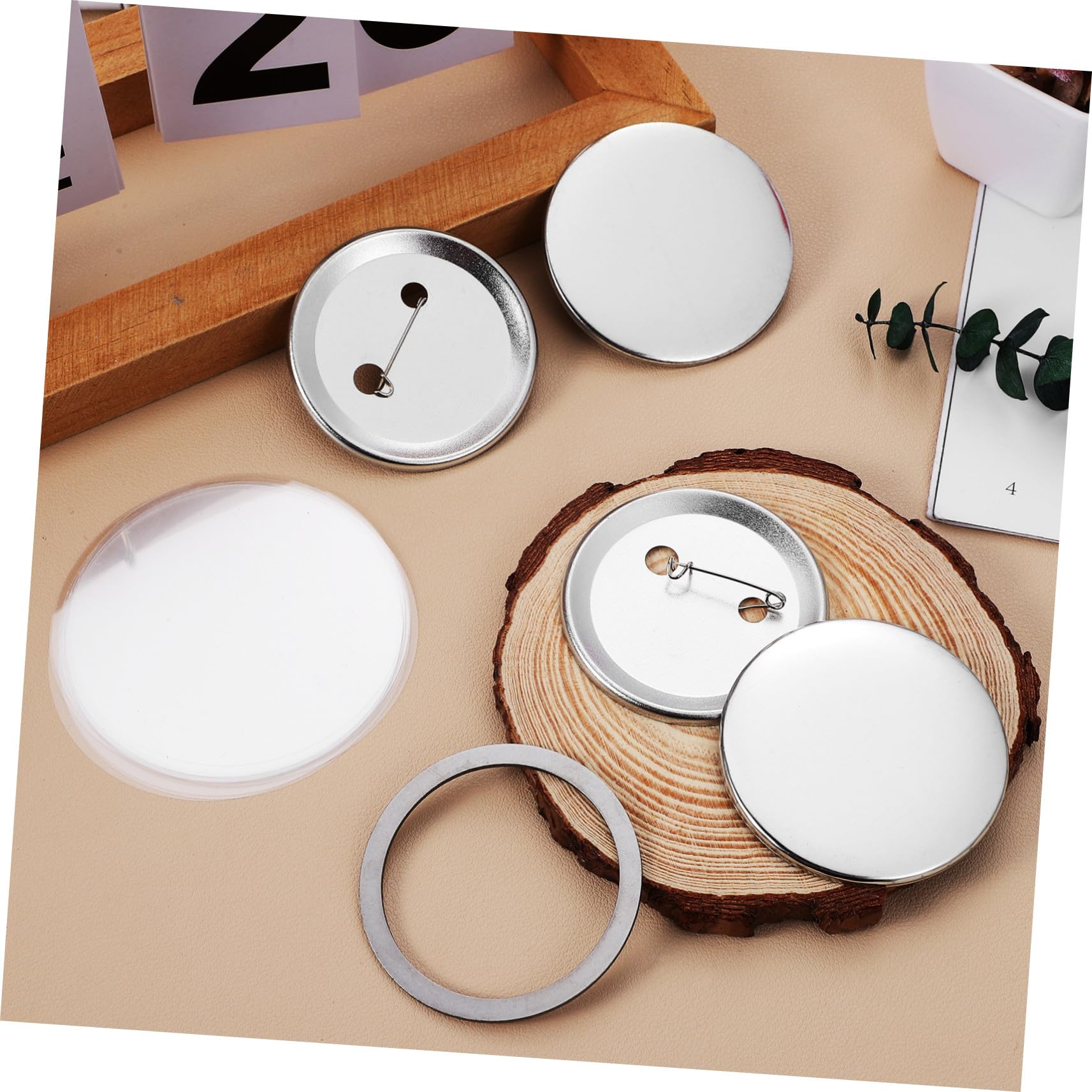 100sets Spille Per Bottoni in Vuoti Rotondi Forniture Per Badge Coperture Posteriori Conchiglie e Pellicole Trasparenti
