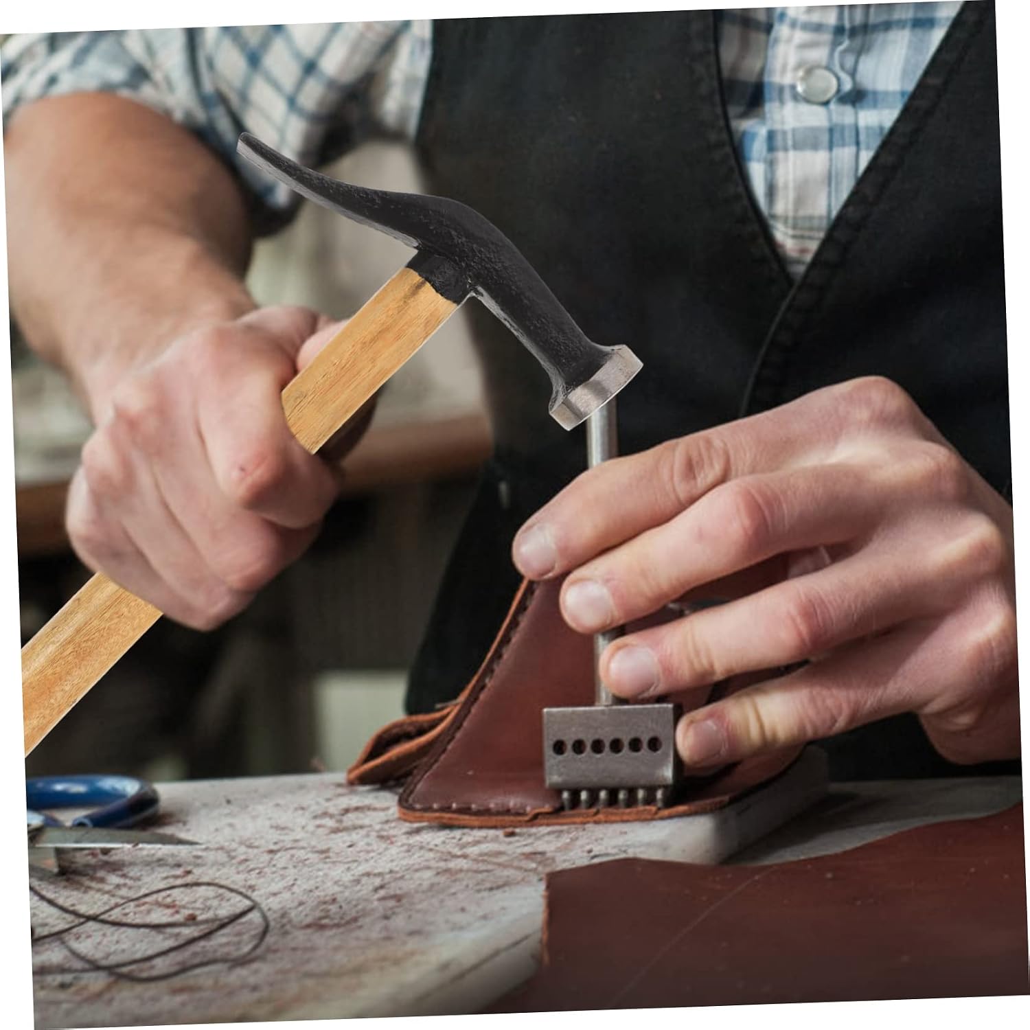 OSALADI Multi-function Portable Hammer for Shoe Repair Wooden Handle Slip Grip for and Craftsmen Practical Tool for Sole Installation and Leather Work