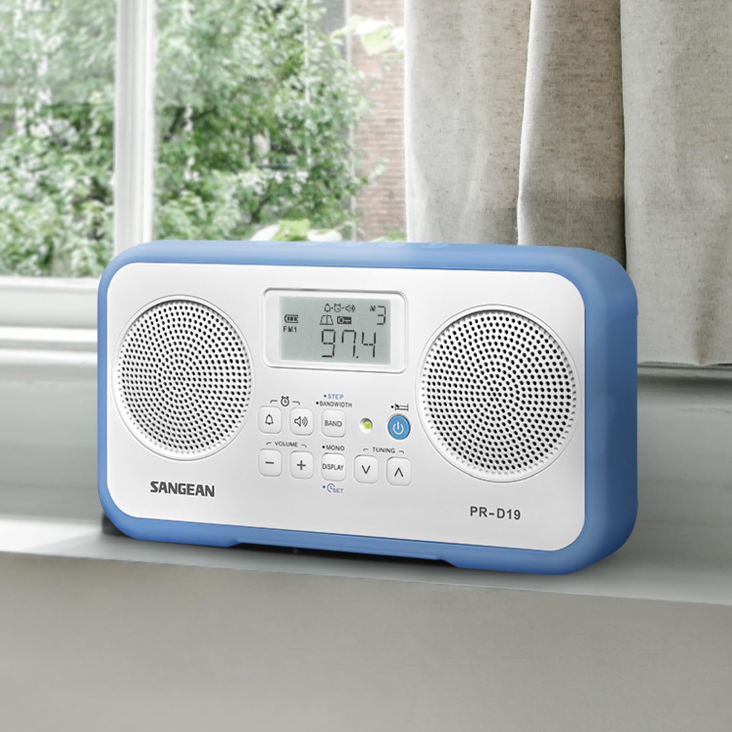 FM Stereo/AM Digital Tuning Portable Radio with Protective Bumper (Blue)