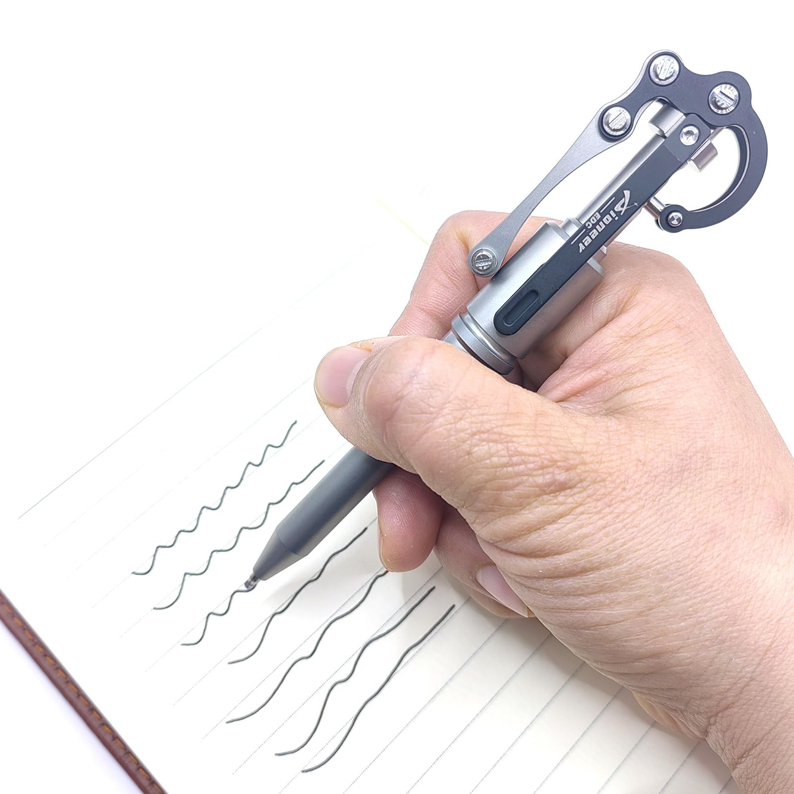 Amazon | Fanycs EDC チタンタクティカルペン ボルトアクションペン 