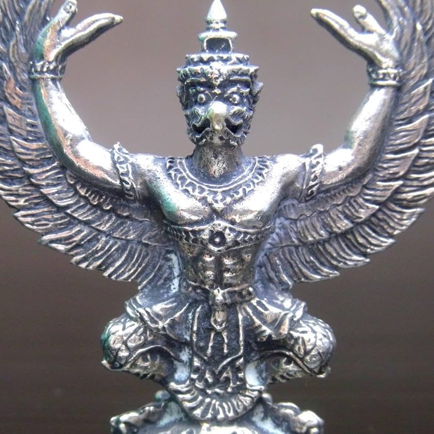 儀楽面　迦楼羅　かるら　仏教の守護神８部衆　インド神話ガルタの前身　カルラ 儀楽面 迦楼羅 かるら 仏教の守護神8部衆 インド神話
