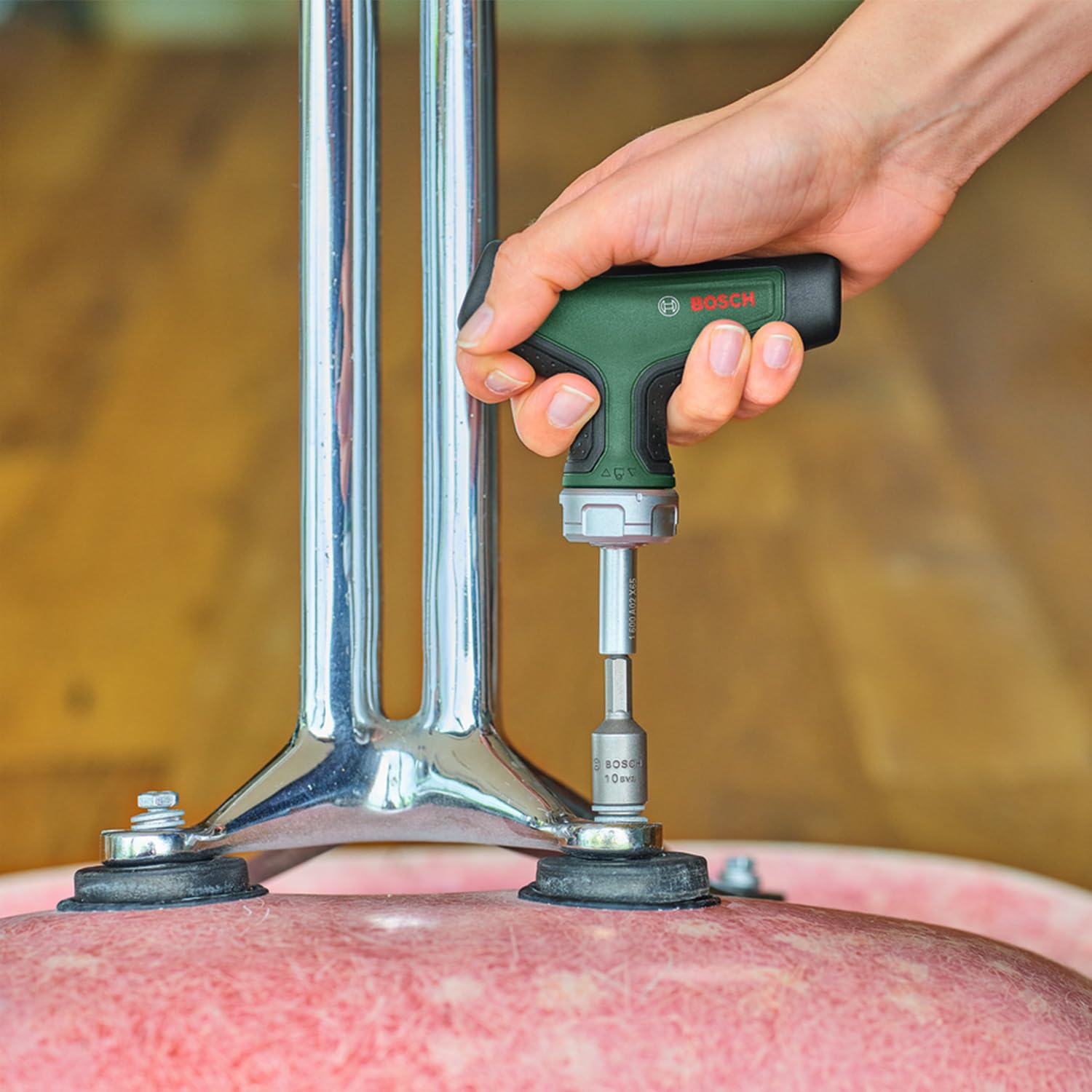 Bosch Zestaw z wkrętakiem z grzechotką (z rękojeścią typu T)