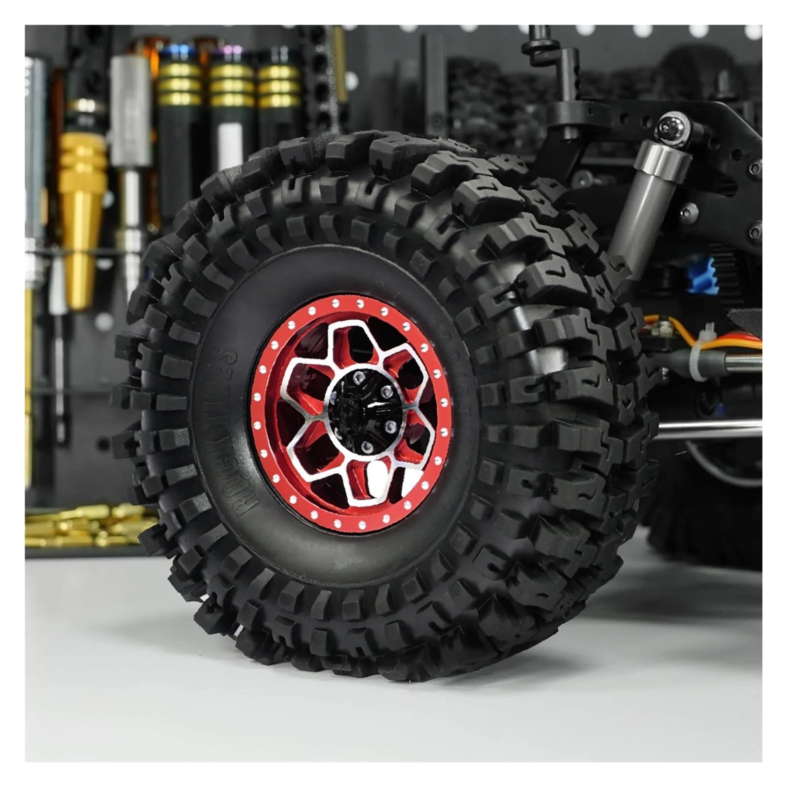 RC Pneumatici Ricambi Per Hsp Per Redcat Per Wraith 1/10 1.9 Pneumatici In Gomma E Cerchi In Metallo 12mm Hex RC Crawler Accessori Auto Aggiornamenti Sostituzione Riparazione(Red)