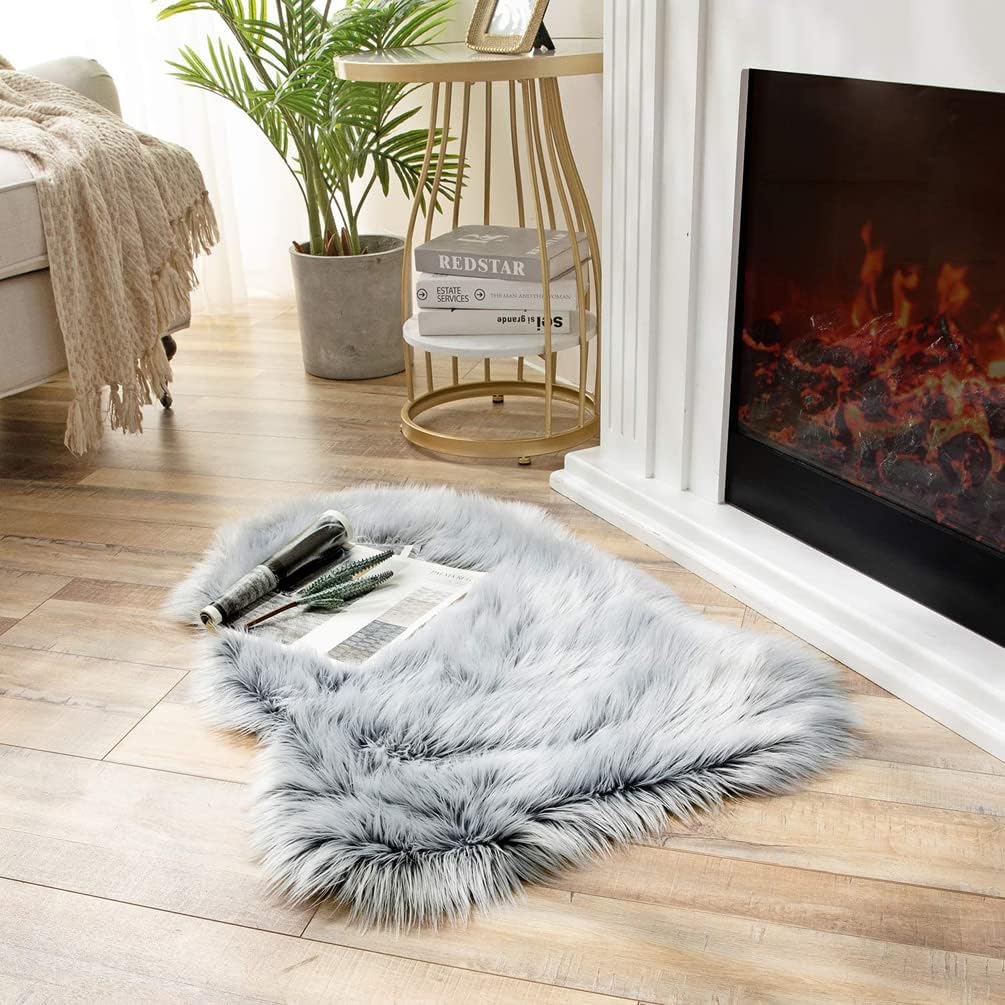 Fluffy Sheepskin Grey Rug 50 x 80 cm Faux Fur Area Rugs for Bedroom Decor Rugs Living Room Chair Sofa