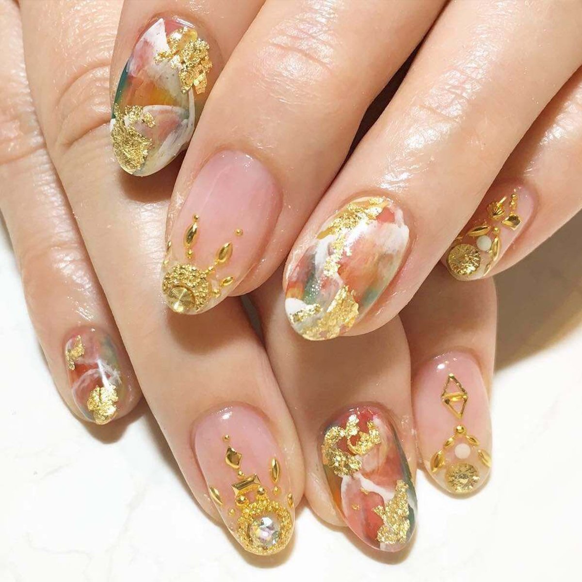 Exacoo 100 Sheets 5.5 x 5.5 Inches Imitation Leaf for Art Gilding Crafting Furniture Frames DIY Decoration (Gold)