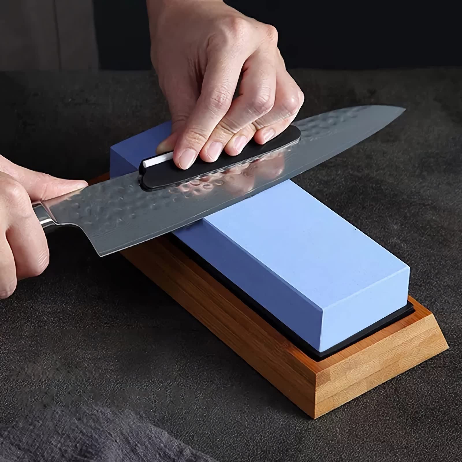 ChefMe! Pierre à Aiguiser Set Avec Instructions En Français 400/1000/3000/8000 | Pierre à Affuter Pour Couteaux Avec Support En Silicone Antidérapant