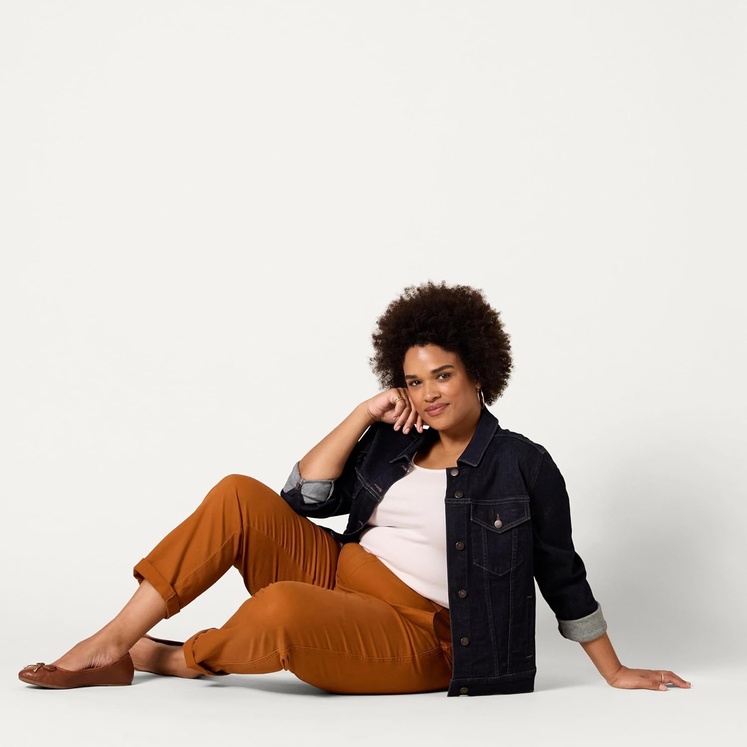 Amazon Essentials Women's High-Rise Regular-Fit Ankle-Length Tapered-Leg Khaki Pant - Image 8