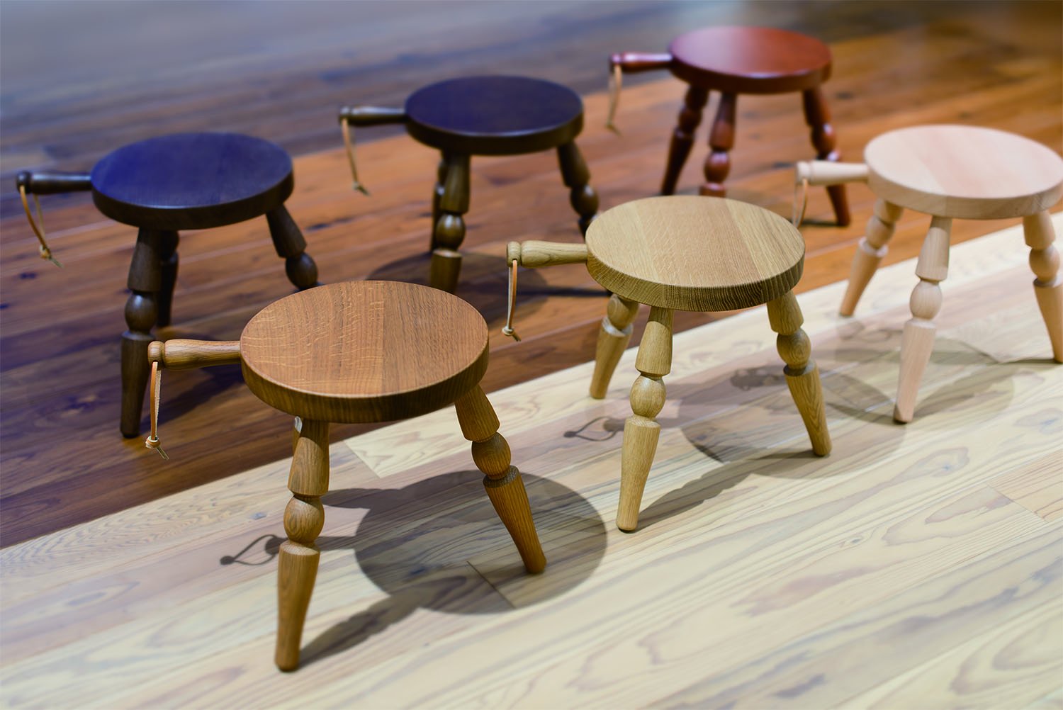 【新着商品】飛騨産業 MILK STOOL SD243N スツール OU色 Amazon.co.jp: 飛騨産業 MILK STOOL SD243N スツール OU色
