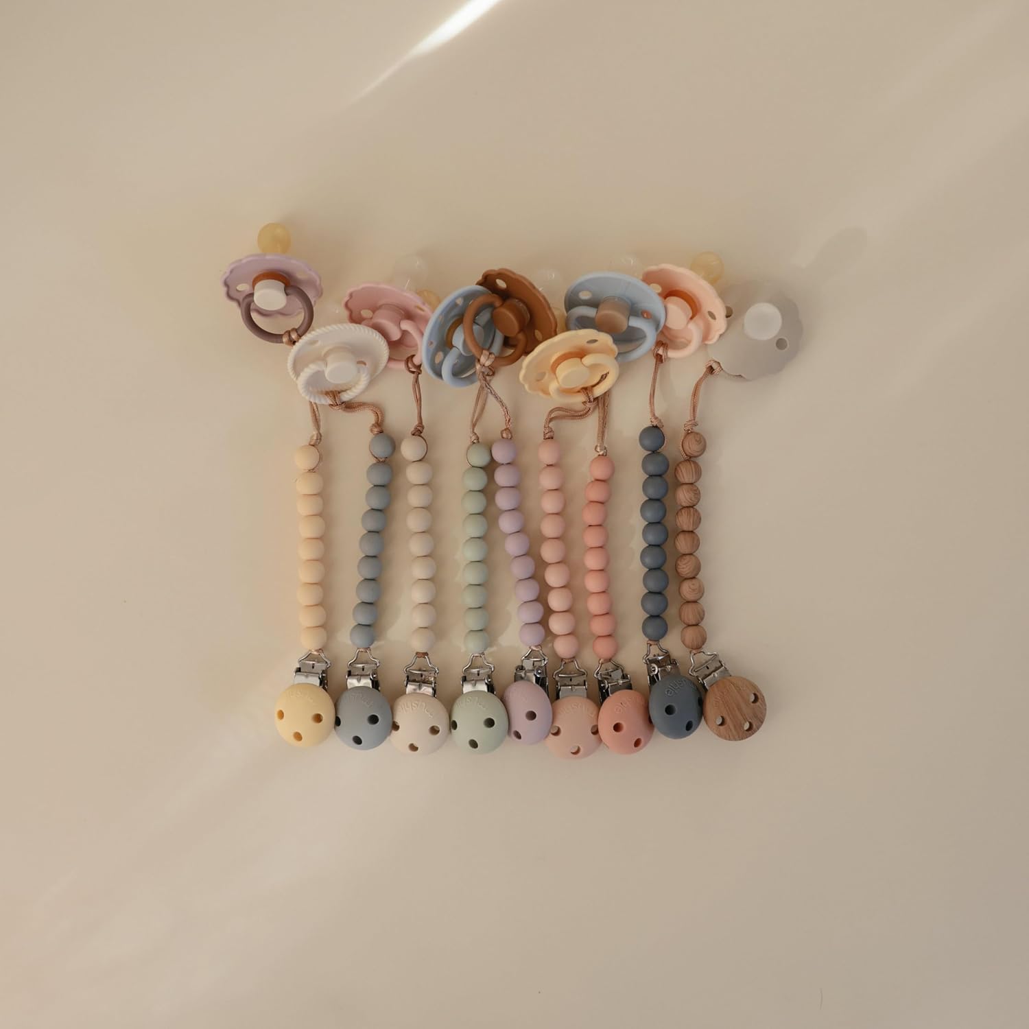 mushie 100% Silicone Baby Pacifier Clip BPA Free | Hera (Shifting Sand)