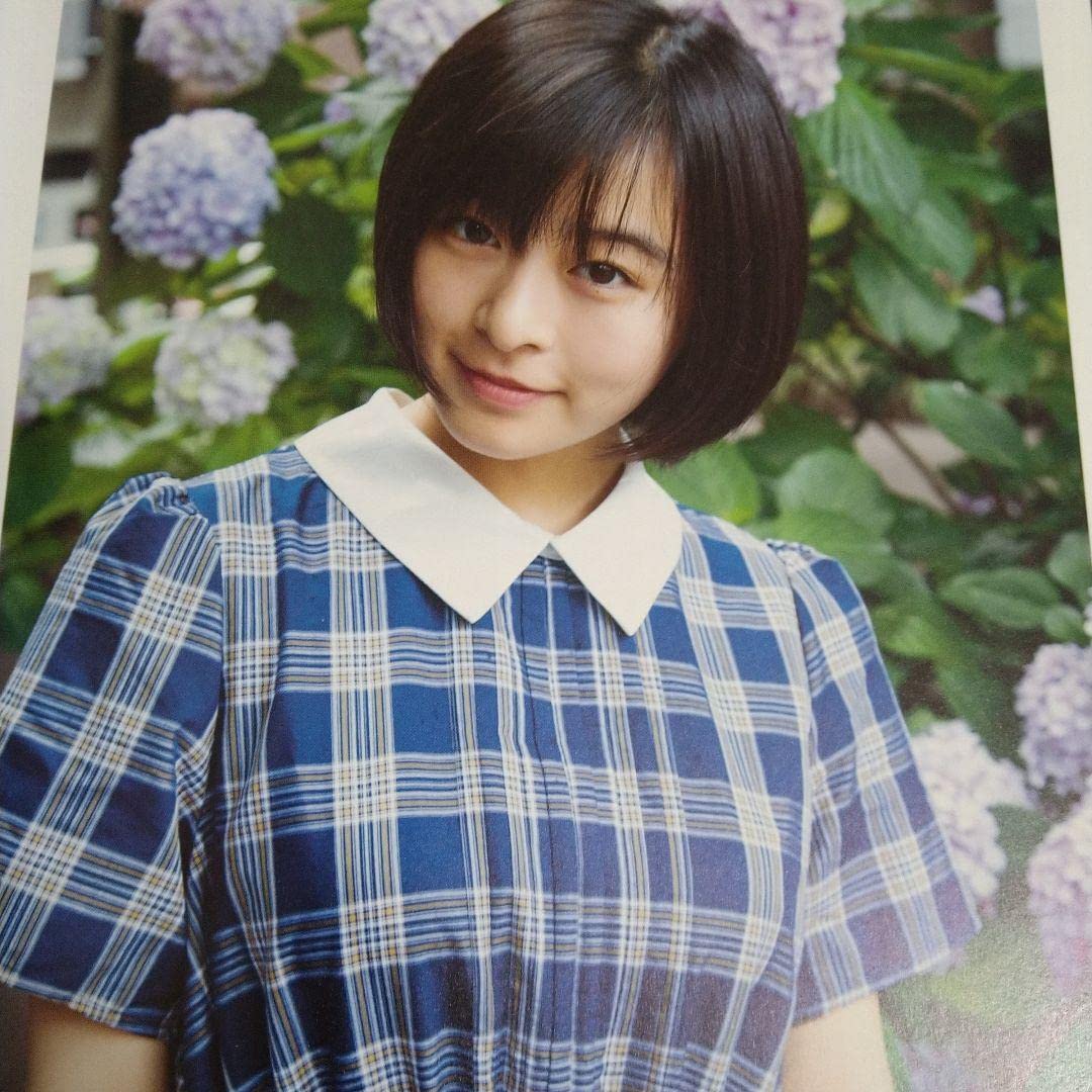 フォトテクニック 似鳥沙也加 非売品写真2枚 森七菜 長澤茉里奈 Amazon.co.jp: 森七菜、似鳥沙也加、長澤茉里奈メイングラビア