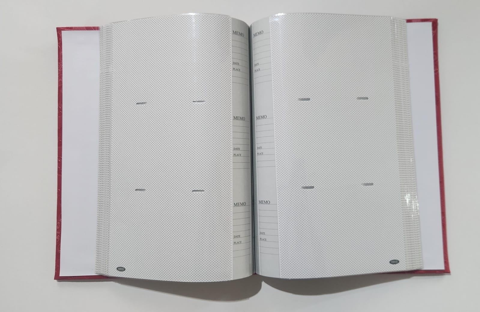 Makhijani Albums Rexine Photo Album (22.8cm x 6cm x 33.1cm, 300 Photos (4x6), Maroon)