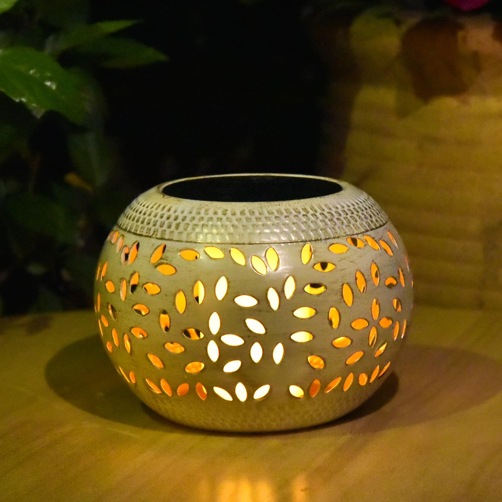 pearlstar Solar Lanterns for Outside Solar Table Lamps Outdoor Garden Waterproof - Image 2