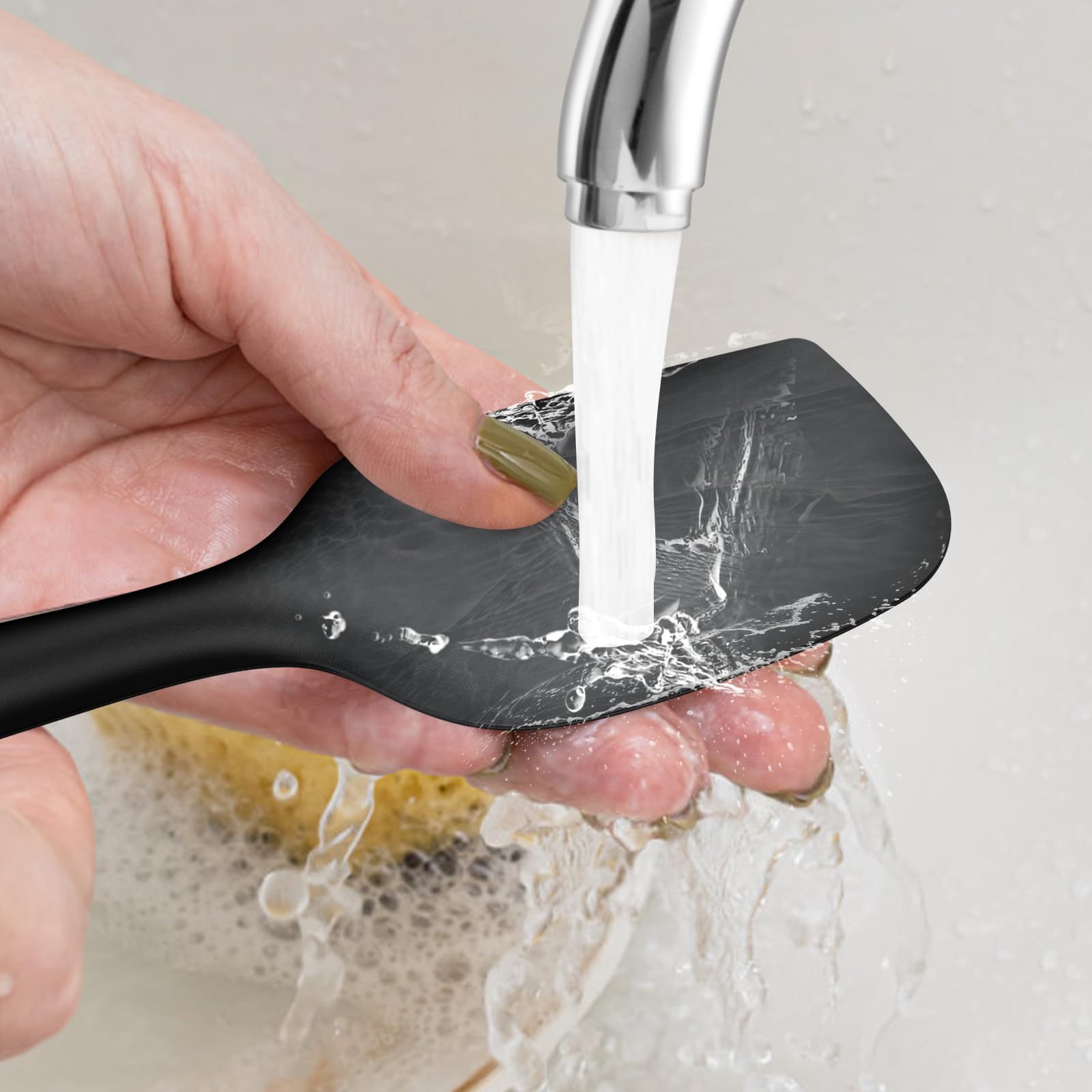 Set di utensili da cucina in silicone, resistenti al calore, spatola, cucchiaio, frusta, pinze, utensili da cucina per pentole antiaderenti, lavabili in lavastoviglie, senza BPA (nero)