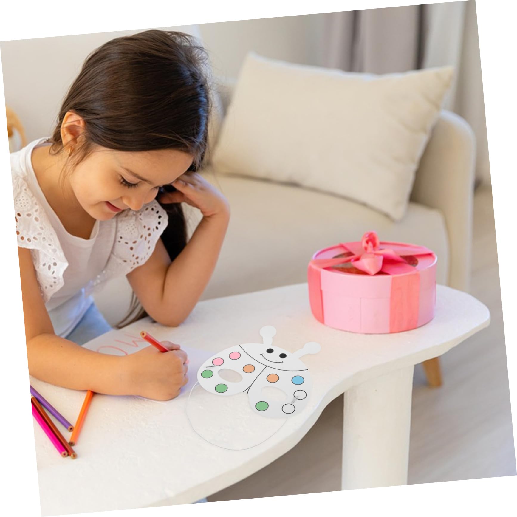 YARNOW Set di Maschere di Carta per Bambini con Pig Mask da Colorare, 24 Pezzi con 12 Pennarelli Acquerello per Maschere di Animali, per Spettacoli Teatrali e Sviluppo Stile Casuale