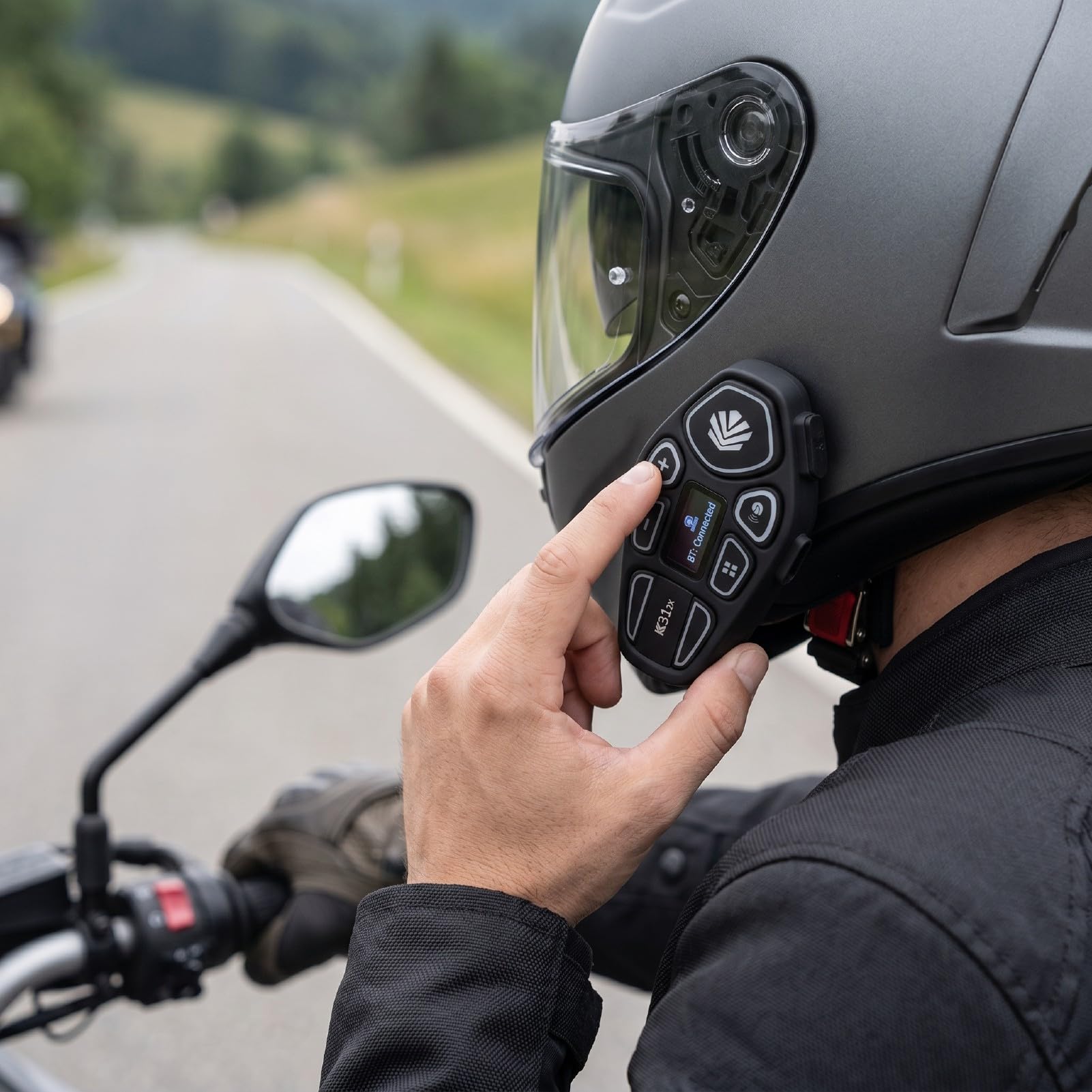 Auricolare Bluetooth per Casco Moto, Illuminazione RGB IPX6 Impermeabile con Cancellazione del Rumore con Ricarica di Tipo C 13 Ore di Riproduzione, per Caschi Integrali da Mezza
