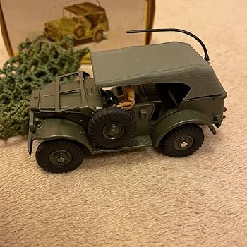 ミニカー DINKY No.810 COMMAND CAR MILITAIRE Amazon | DINKY TOYS 810 COMMAND CAR MILITAIRE 810 ref.843