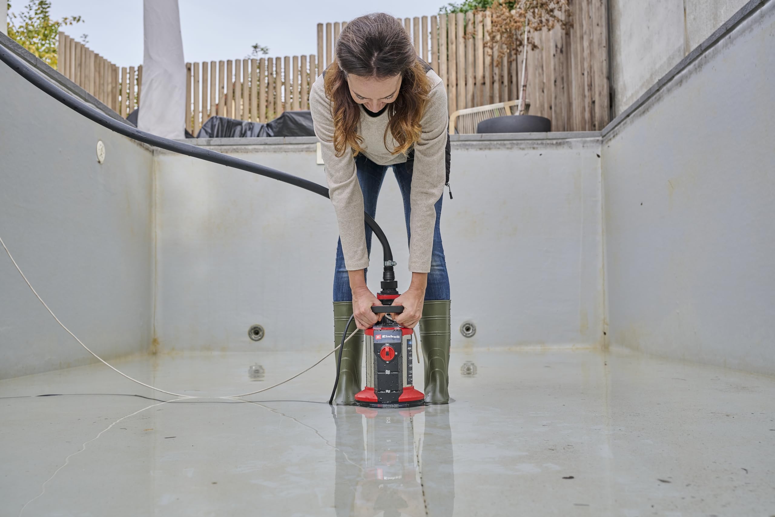 Einhell Schmutzwasserpumpe GE-DP 7935 N-A LL ECO 3-in-1 (790 W, Aquasensor, Ø 35 mm Fremdpartikelgröße, max. 19.500 L/h Fördermenge, inkl. Quick-Connector & Universaladapter)