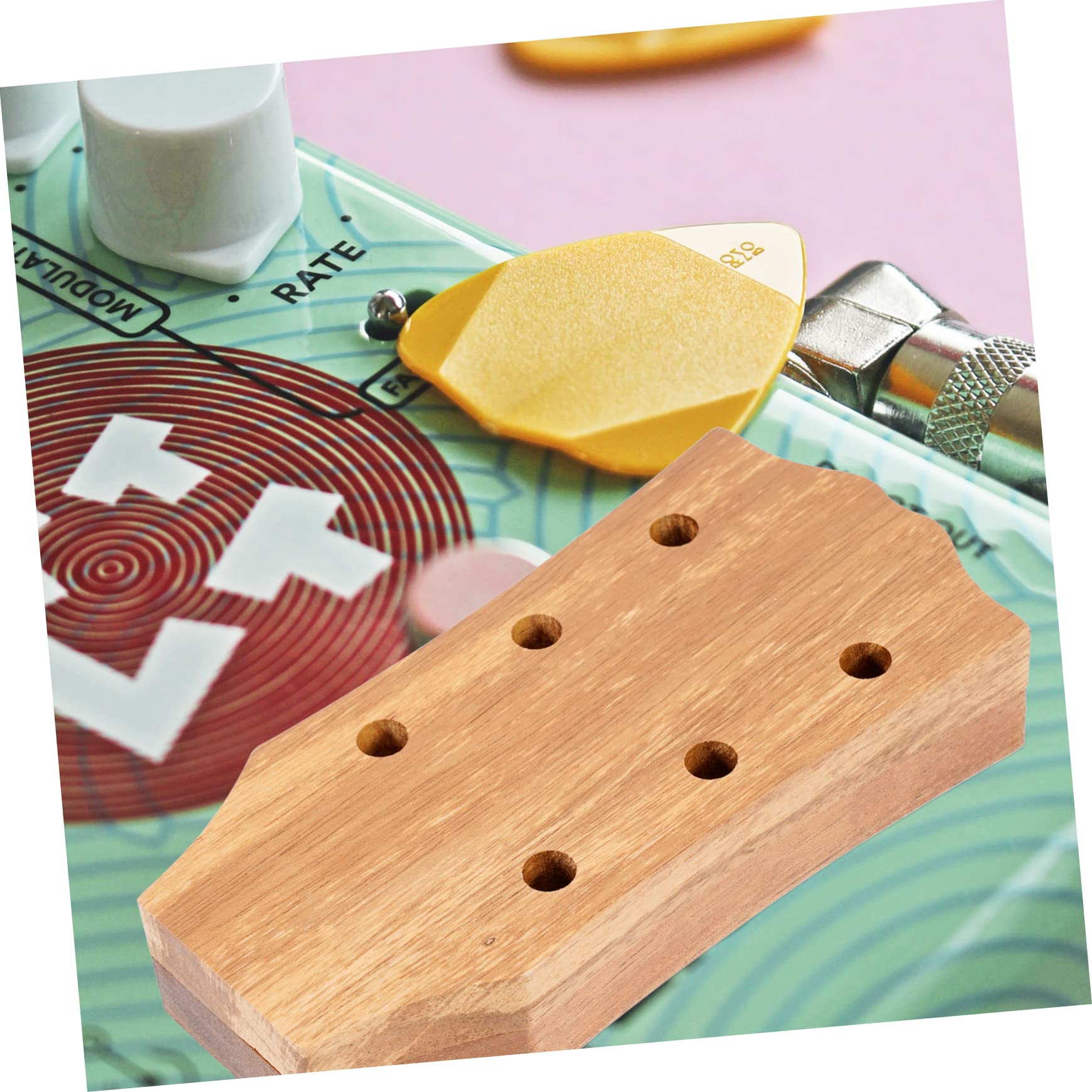 Totority Portable Guitar Pick Storage Box Wooden Plectrum Organizer for Acoustic Electric Guitars Travel Friendly Design for Concerts Parties Schools