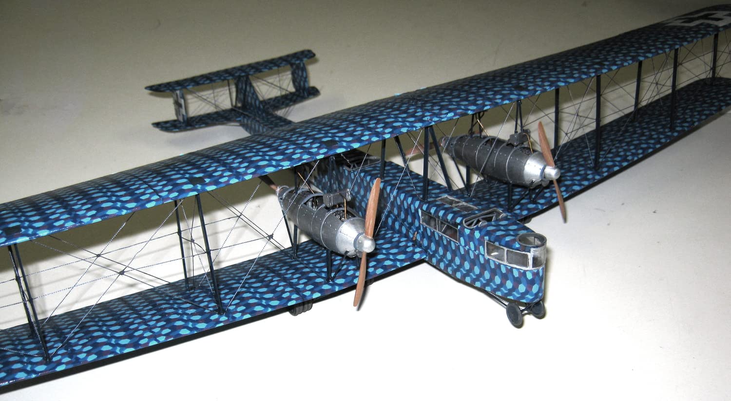 1/72 ローデン ツェッペリンシュターケン （アビアテック社製） Amazon | ローデン 1/72 独 ツェッペリンスターケン R.6
