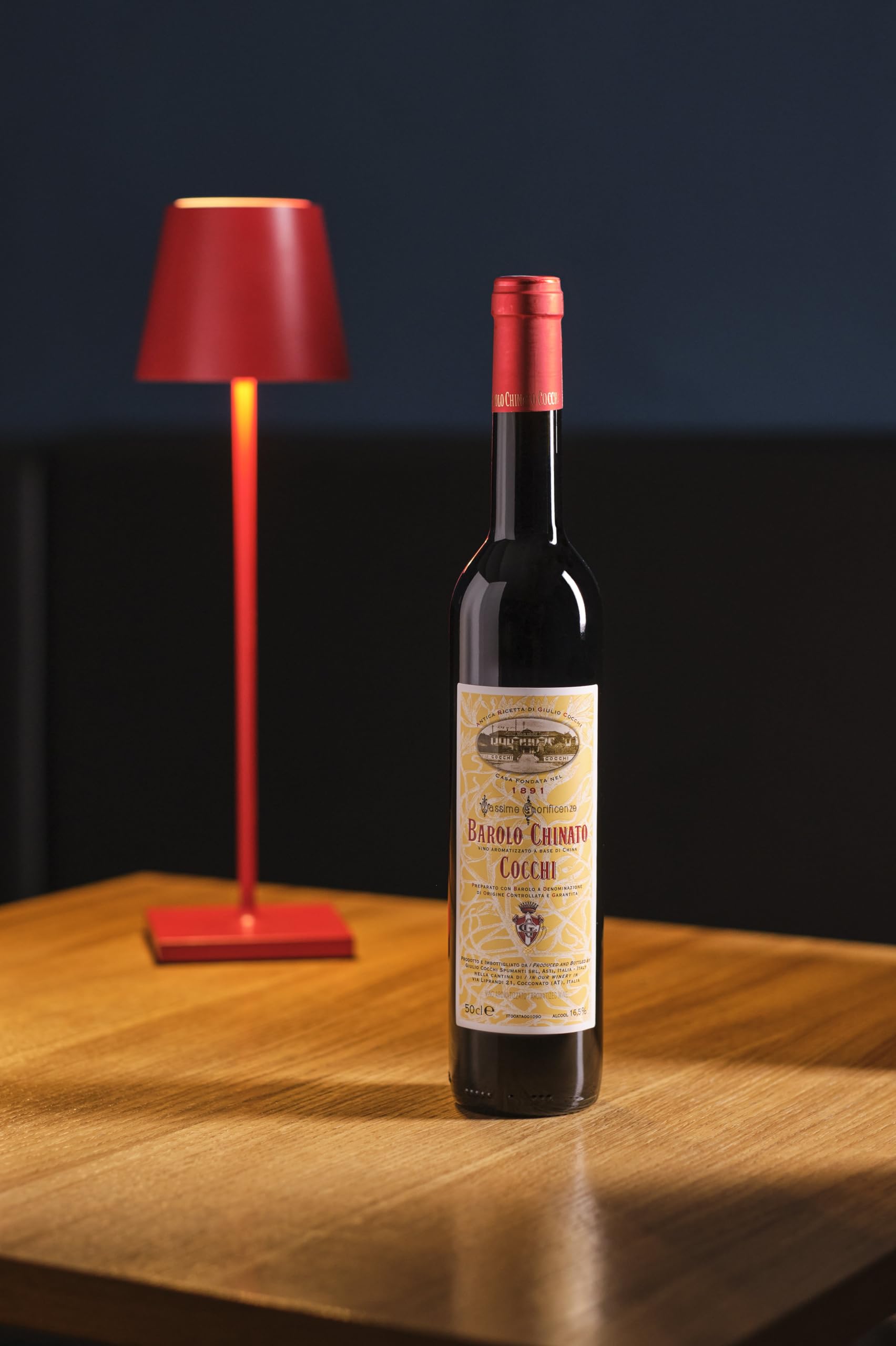 COCCHI - Barolo Chinato - Apéritif à base de Vin - 16,5% Alcool - Origine : Italie/Piémont - Notes de rhubarbe & de vin - A déguster pur ou en cocktail - 50 cl