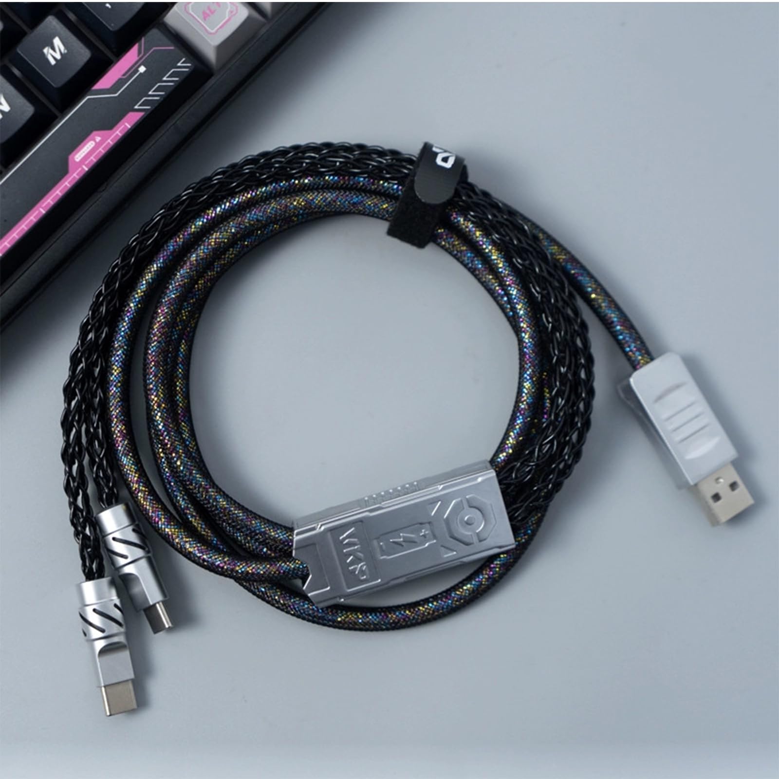Câble USB C double axe magnétique 2 en 1 pour clavier mécanique 8 K, câble flash RVB épais, stable sans interruption, prise aviation en métal pour claviers/souris/hubs, 1,5 m (noir)