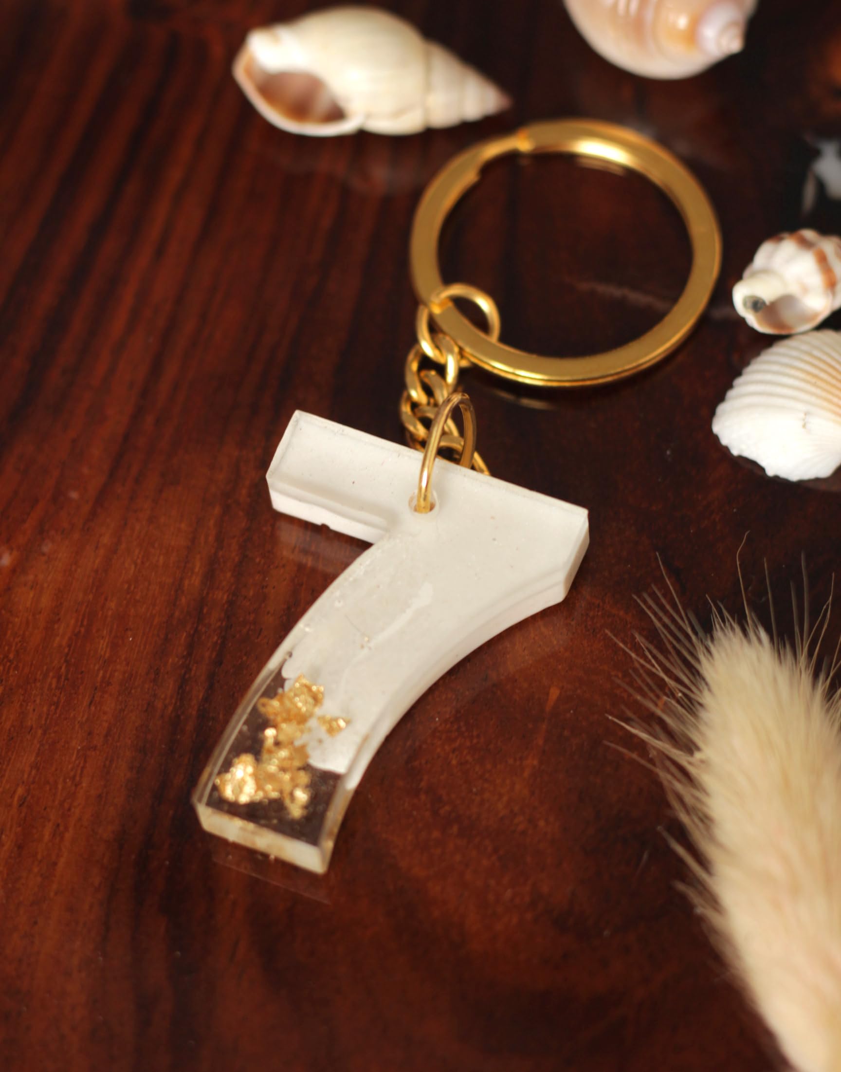 Numerical Resin Keychain, Lucky Number Keychain, 0 to 9 Number Keychain, Black Gold or White Gold Keychain, Resin Keychain, best for gift