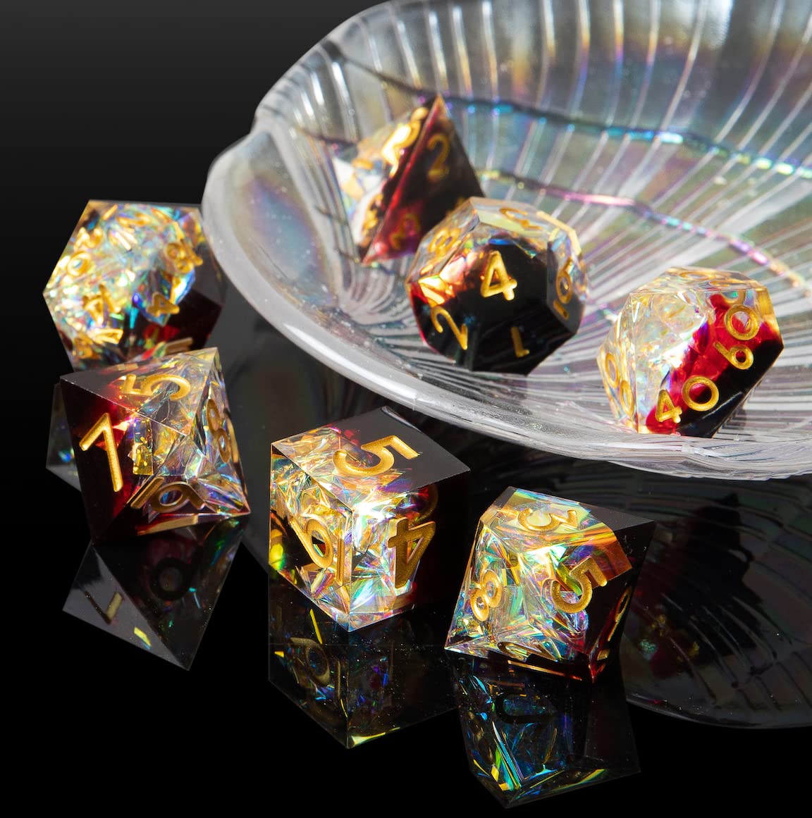 Sharp Edge DND - Juego de Dados Hechos a Mano con 7 Accesorios para Juegos TTRPG de Calabozos y Dragones, Juego de rol de Resina poliédrico de Borde Afilado, Juegos de rol Shadowrun Pathfinder MTG