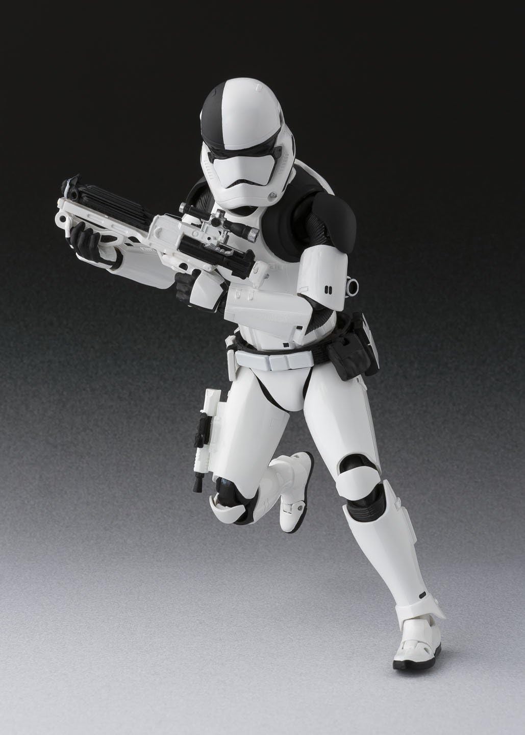 S.H. Figuarts Star Wars First Order Executioner (The Last Jedi), Approx. 5.9 inches (150 mm), ABS & PVC, Pre-Painted Action Figure