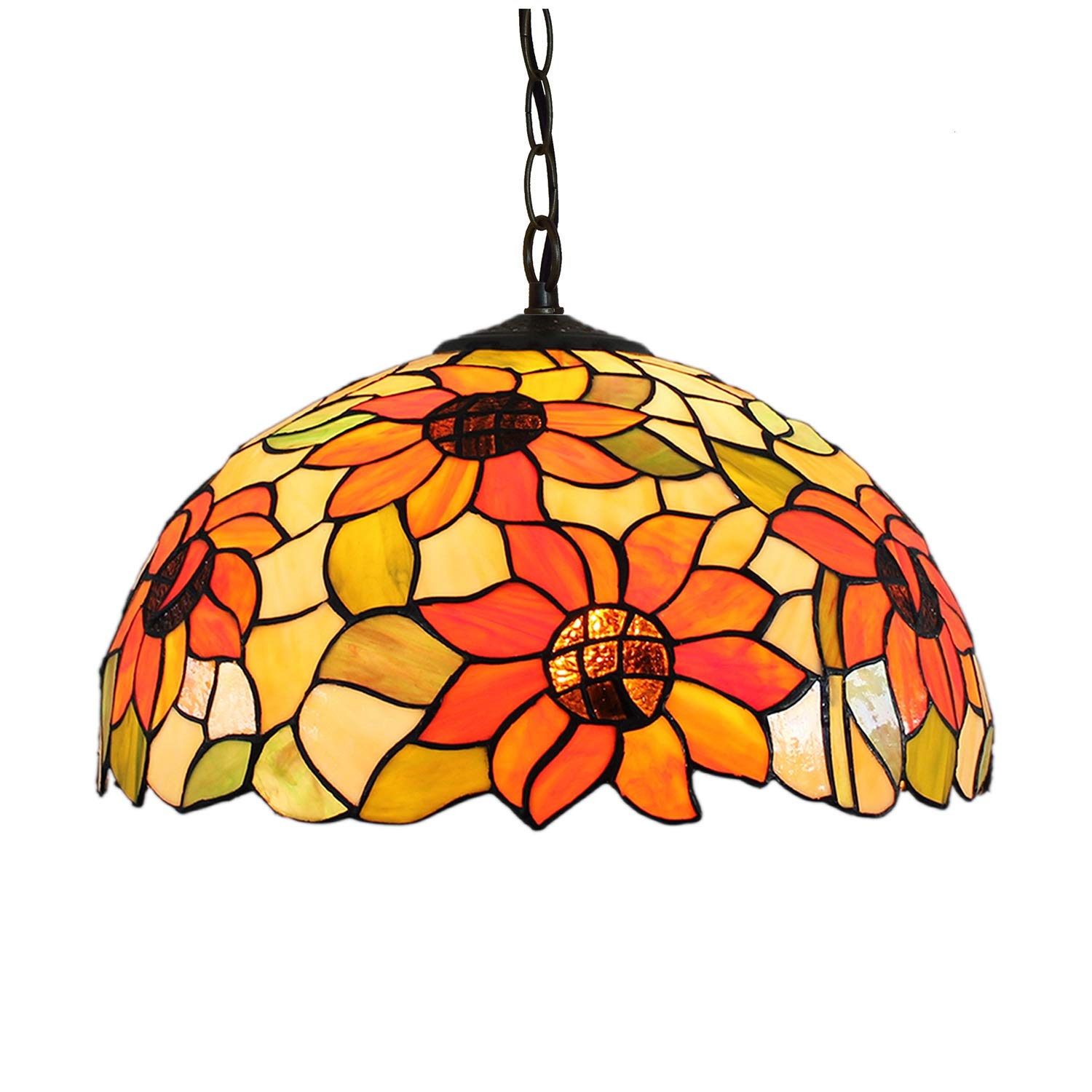 Lustre en verre teinté pour créer une ambiance rétro dans votre restaurant