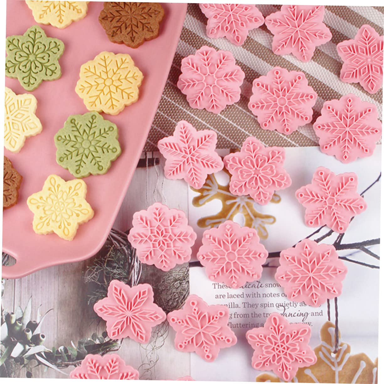 Levemolo 54pièces Moules à Biscuits De Moules à Cookies Forme De Flocons pour Pâtisserie De Noël pour Amoureux du Et Facile à Démouler