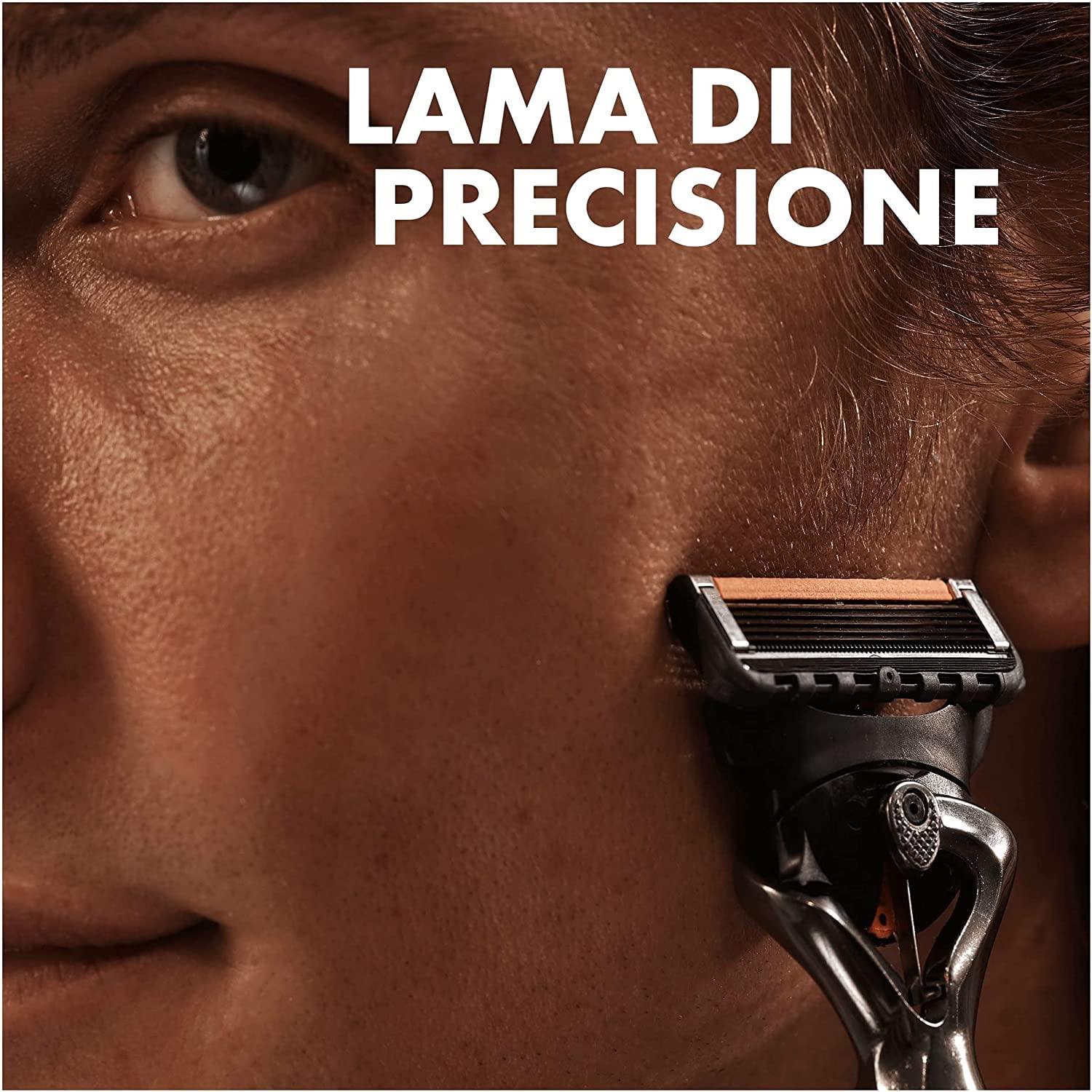 Gillette Fusion 5 ProGlide, LAMETTE DA BARBA, 12 RICAMBI (da 5 Lame), Delicatezza Elevata con TECNOLOGIA FLEXBALL, Fino a 1 MESE di RASATURA con 1 Lametta, con PENNA INCLUSA, IDEA REGALO UOMO