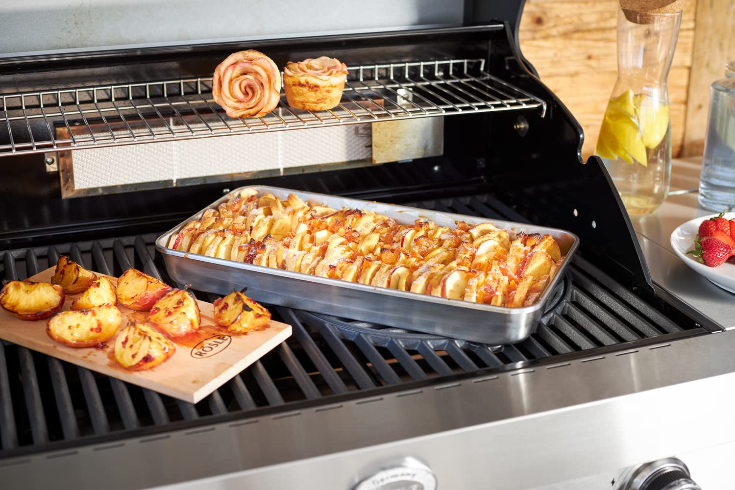RÖSLE Aromaplanke Erle 2-tlg., Hochwertige Erlenholzplanken für Holzaroma im Grillgut, mehrfach verwendbar, Naturprodukt, 40 x 19,5 cm (Packung mit 2)