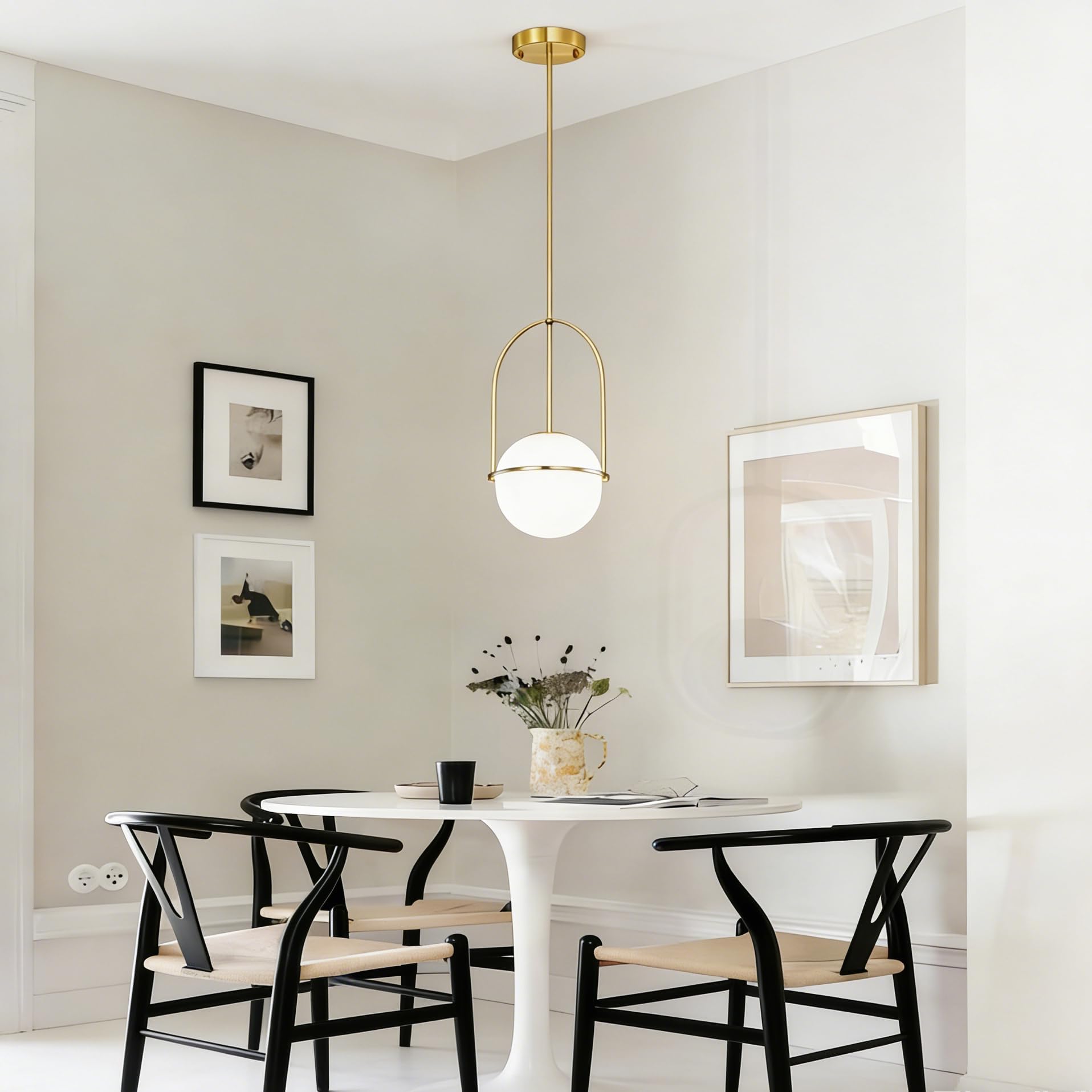 Alighting Pendelleuchte Gold mit Milchglas Kugel Ø18 cm