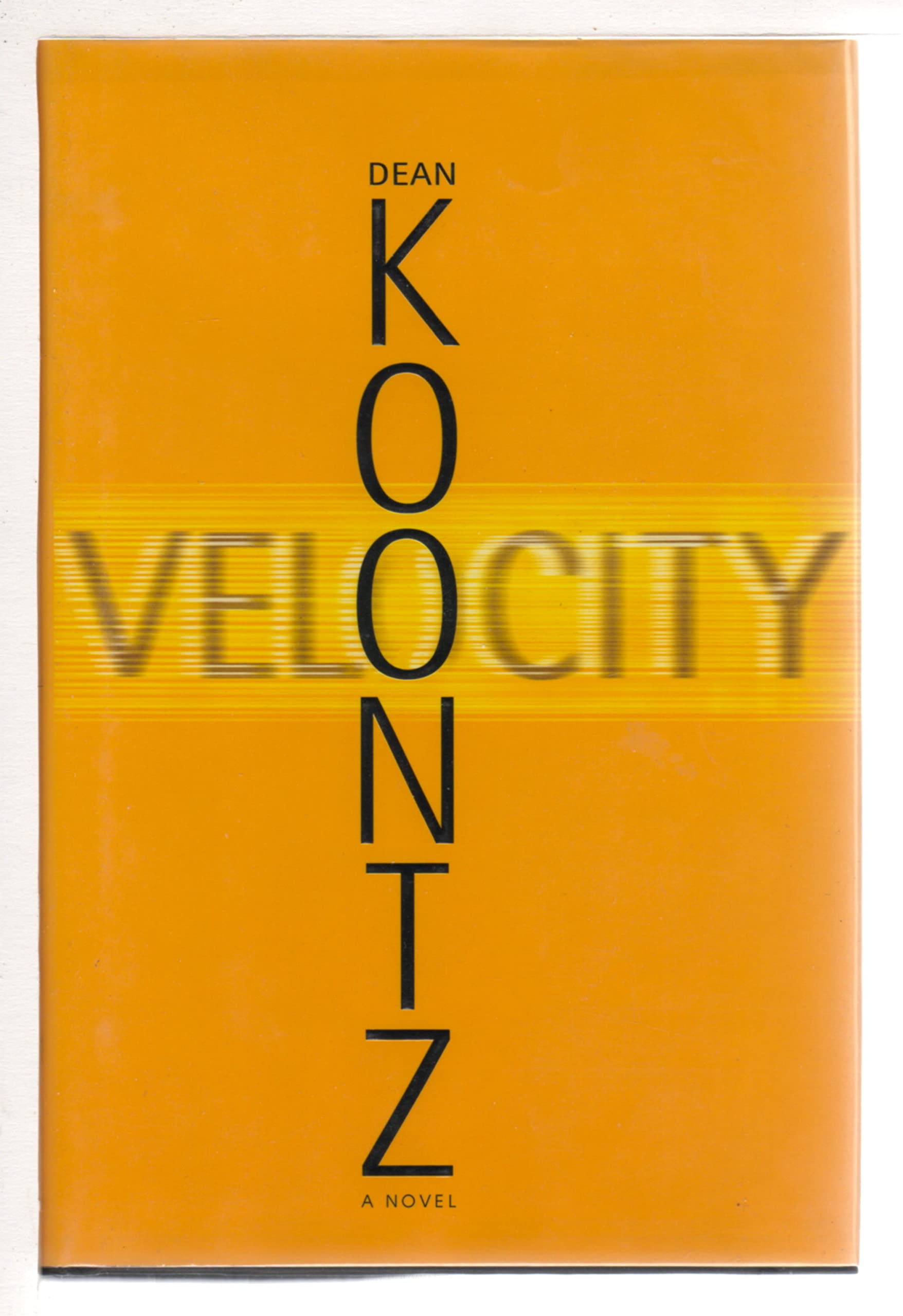 Amazon.com: Velocity: 9780553804157: Dean Koontz: Books