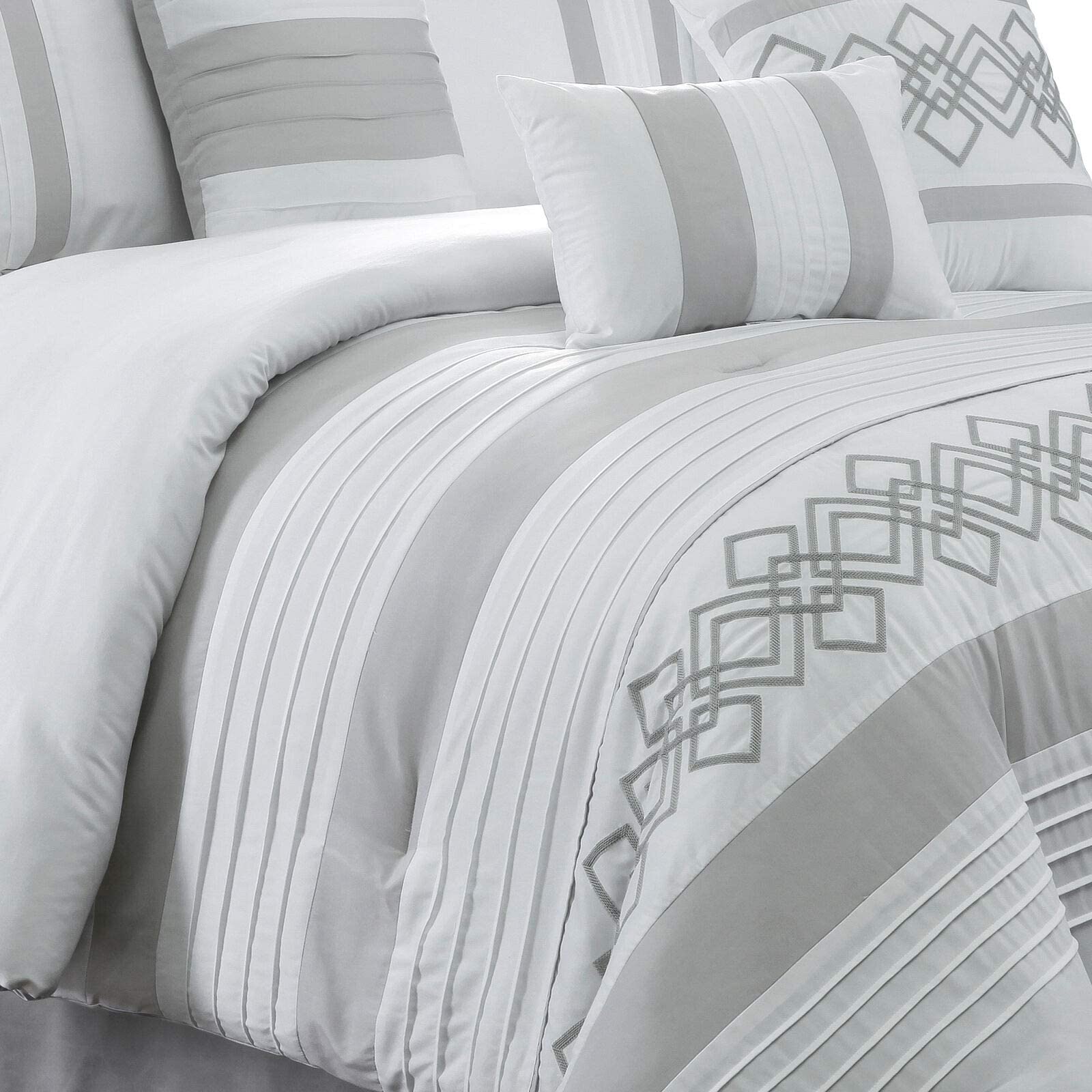 Chezmoi Collection Ariel - Set di biancheria da letto in ciniglia, 7 pezzi, motivo geometrico, ricamato, plissettato, a righe, colore: grigio