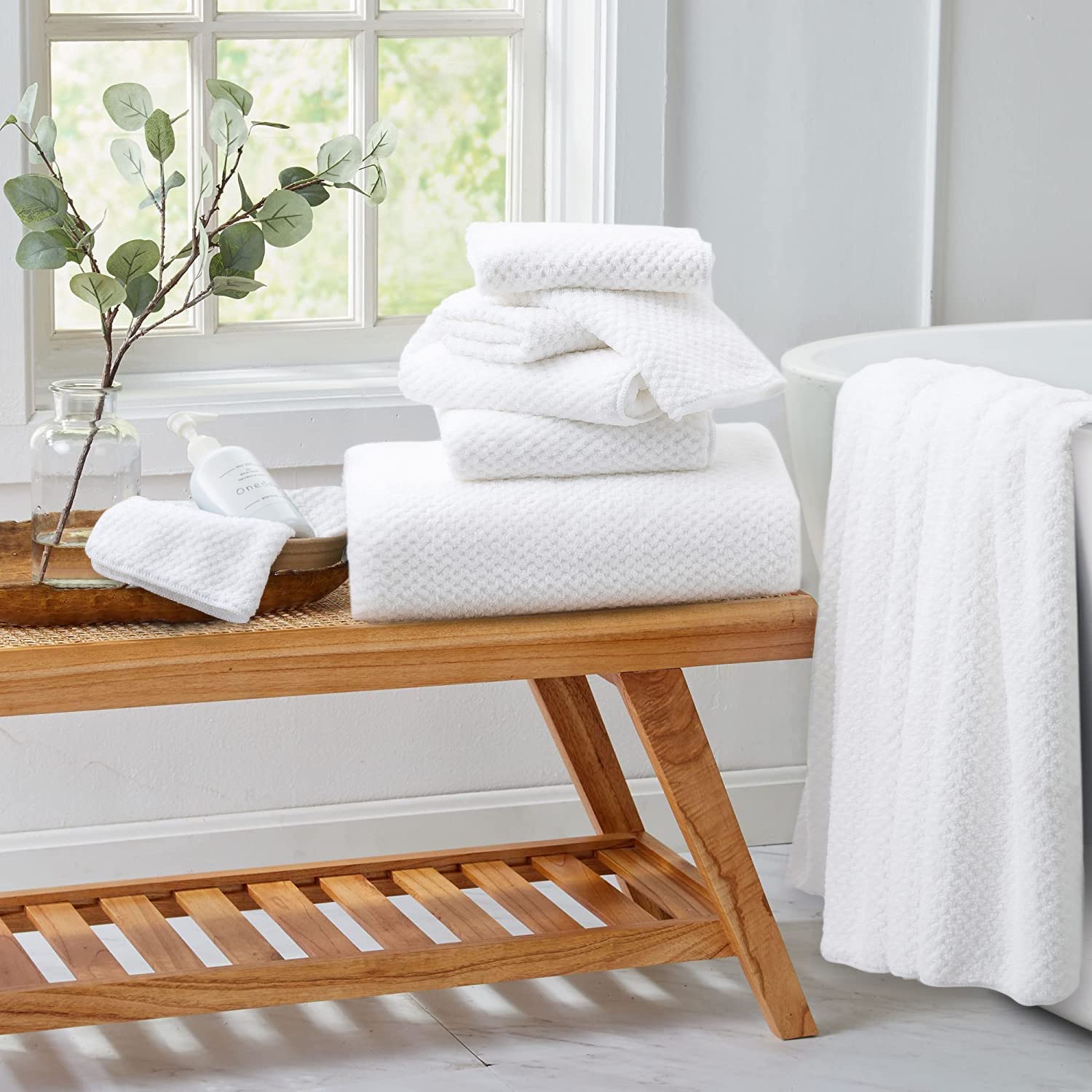 8 Piece Bathroom Towel Set White |2 Oversized Large Bath Towels Sheet,2 Hand Towels and 4 Washcloths| 600GSM Ultra Soft Luxury Premium Towel Set Highly Absorbent Quick Dry Hotel Towel Collection