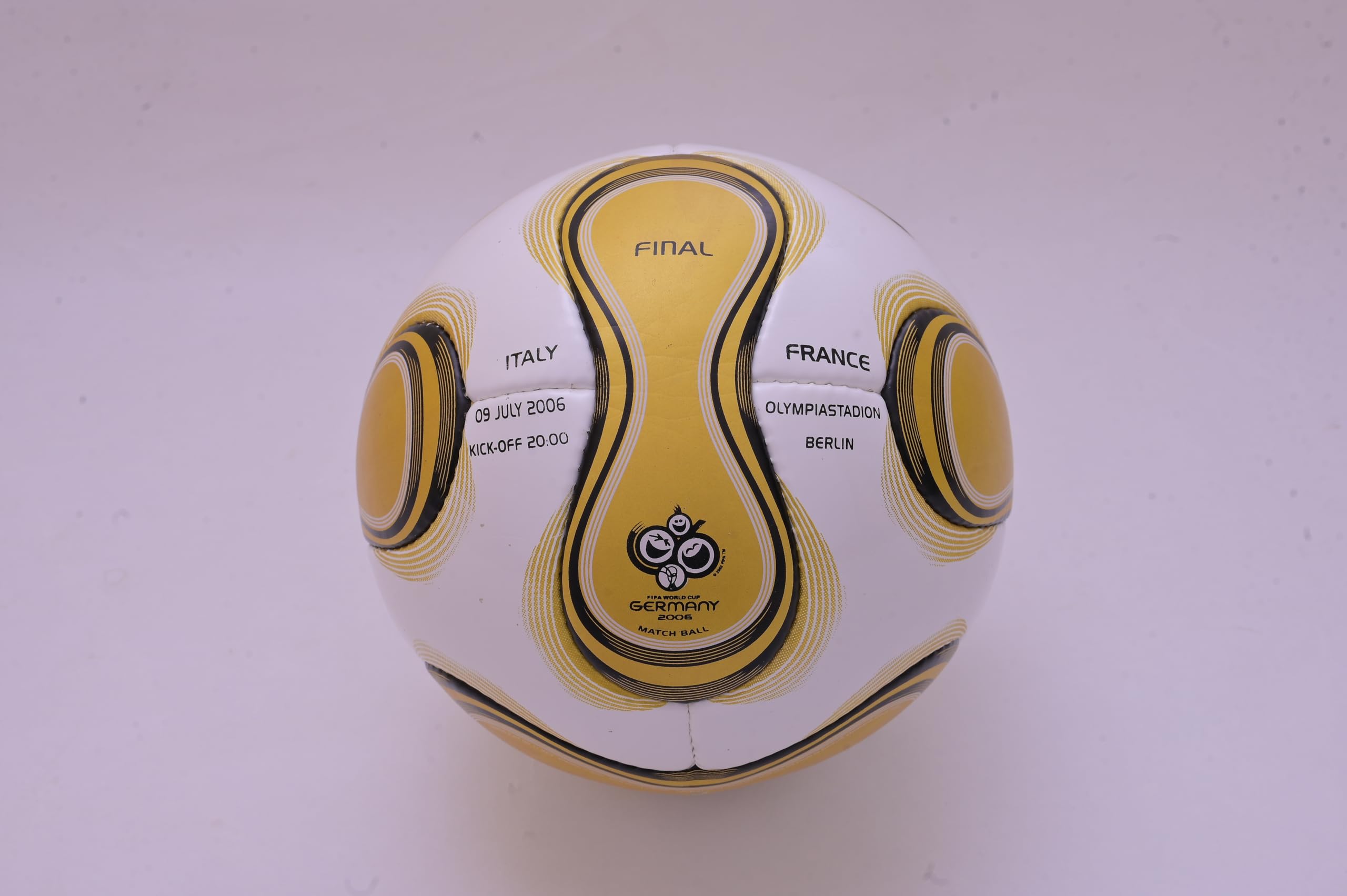 2006 Team Geist Soccer Ball – Size 5 Official Match Style – Gold